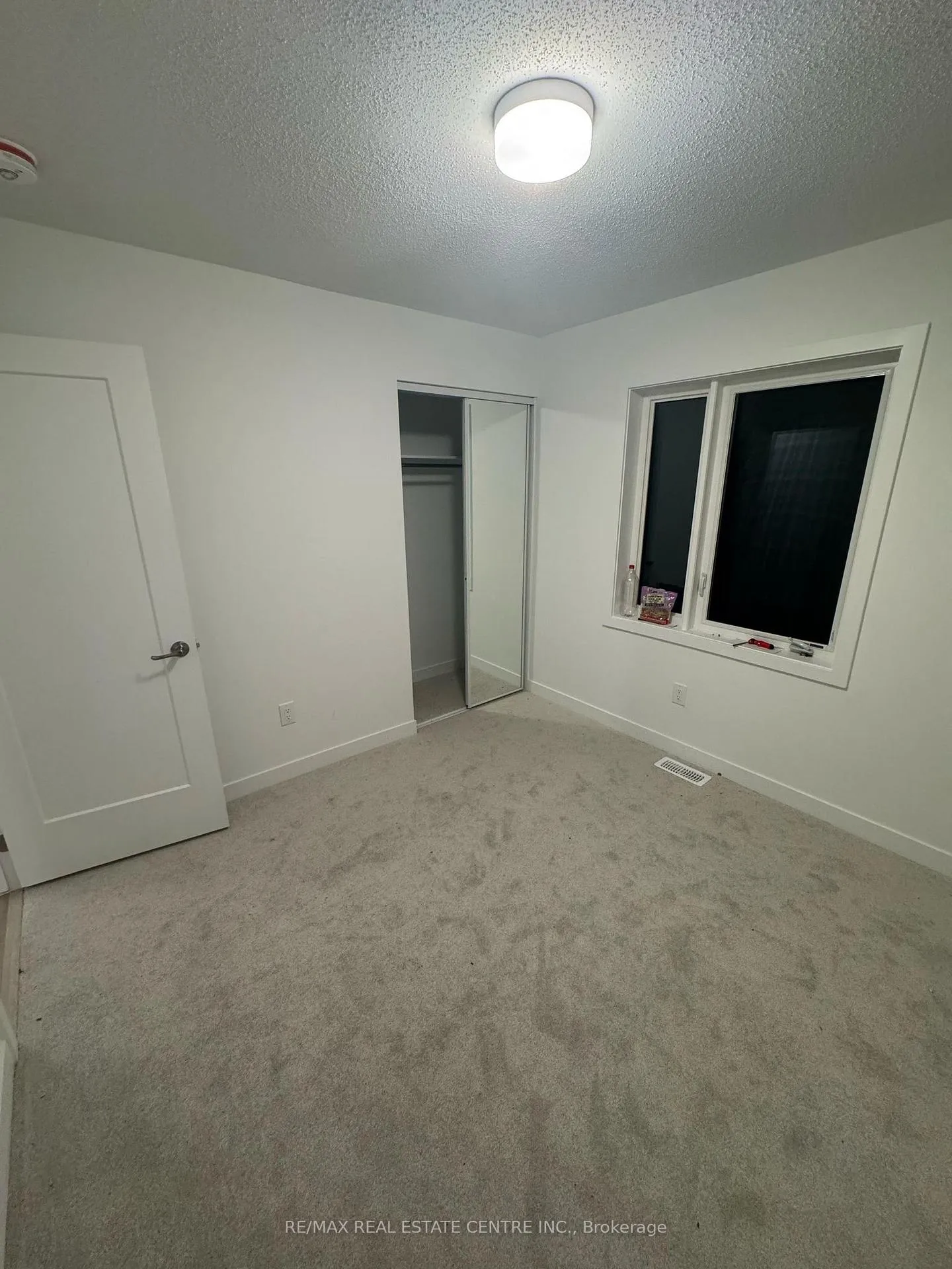 Photo 5 of 402 Parnian Pvt, Ottawa, Barrhaven - Half Moon Bay — HOMEH