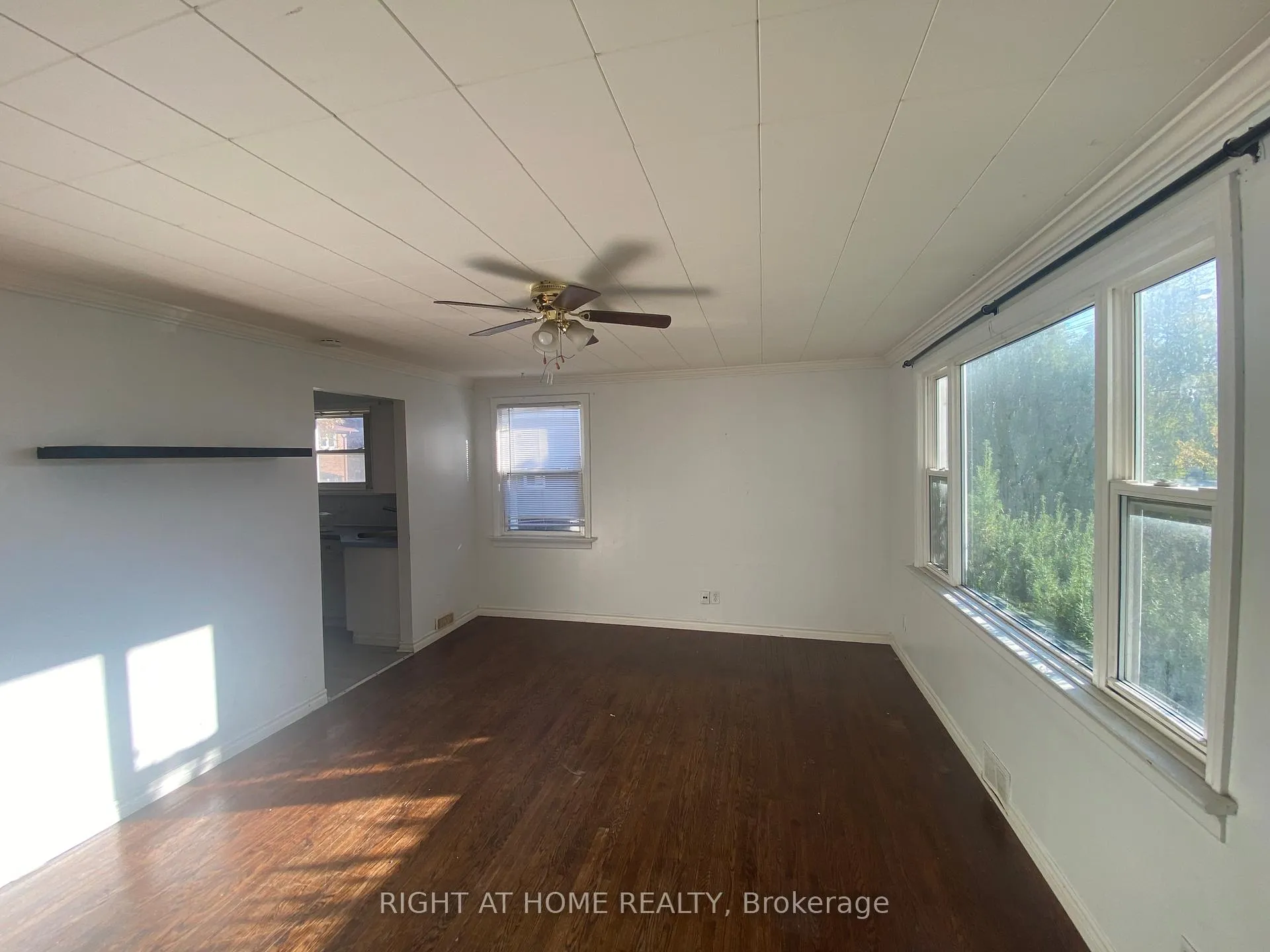 Photo 3 of 97 Galloway Road E, Scarborough, West Hill — HOMEH