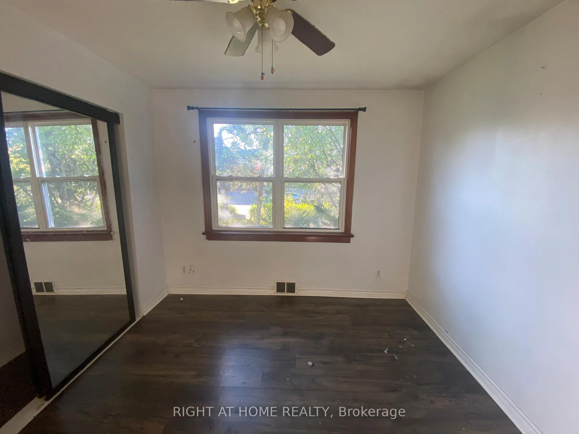 Photo 6 of 97 Galloway Road E, Scarborough, West Hill — HOMEH