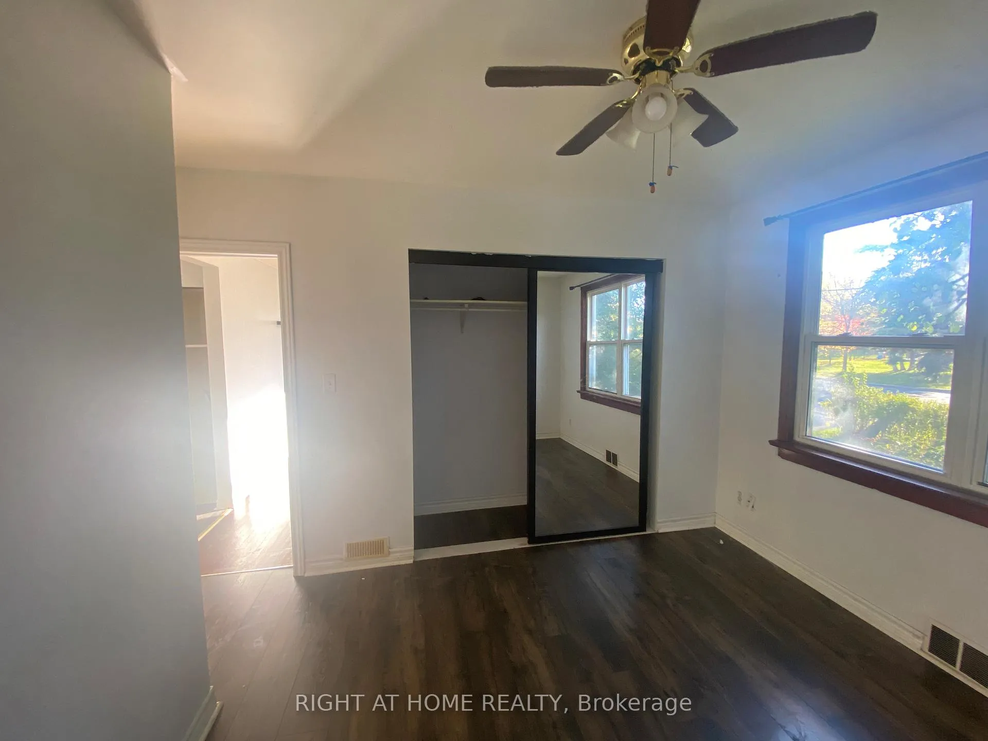 Photo 7 of 97 Galloway Road E, Scarborough, West Hill — HOMEH