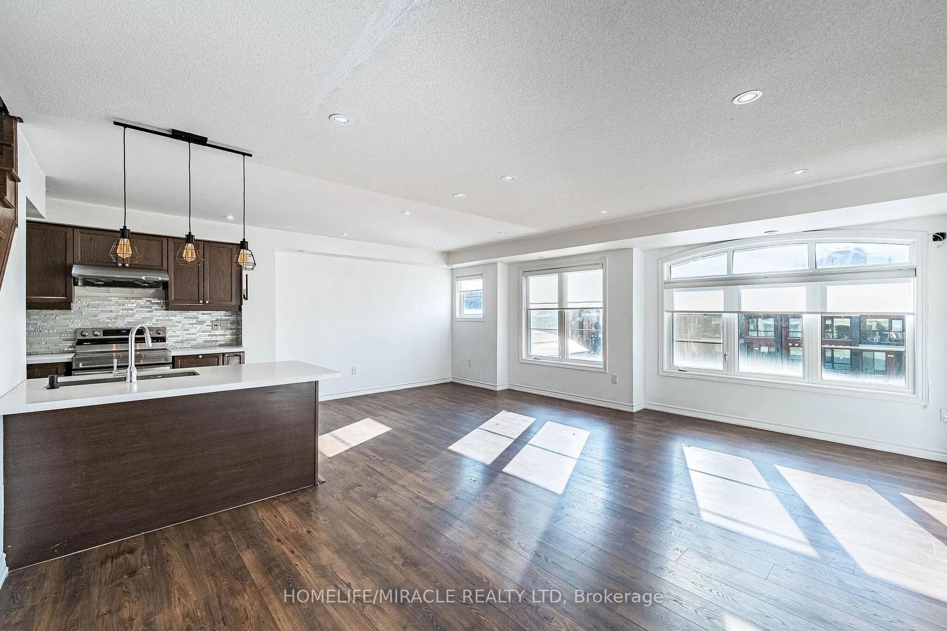 Photo 10 of Unit 98, 200 Veterans Drive, Brampton, Northwest Brampton — HOMEH
