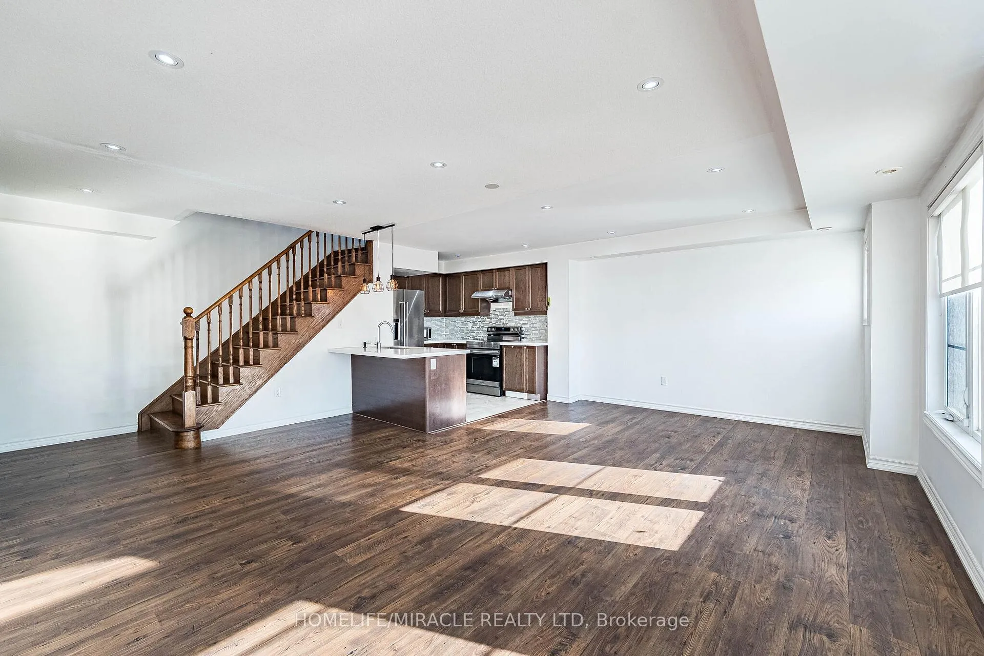 Photo 12 of Unit 98, 200 Veterans Drive, Brampton, Northwest Brampton — HOMEH