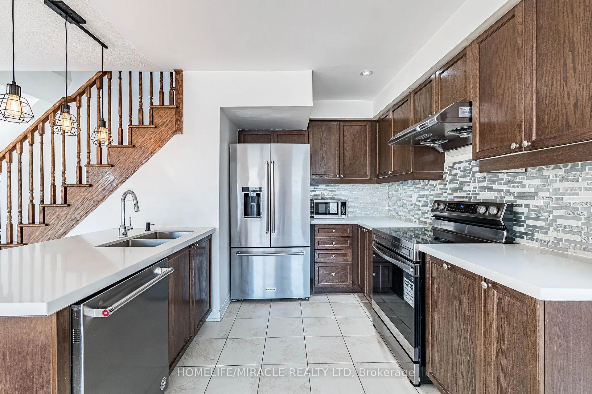 Photo 14 of Unit 98, 200 Veterans Drive, Brampton, Northwest Brampton — HOMEH