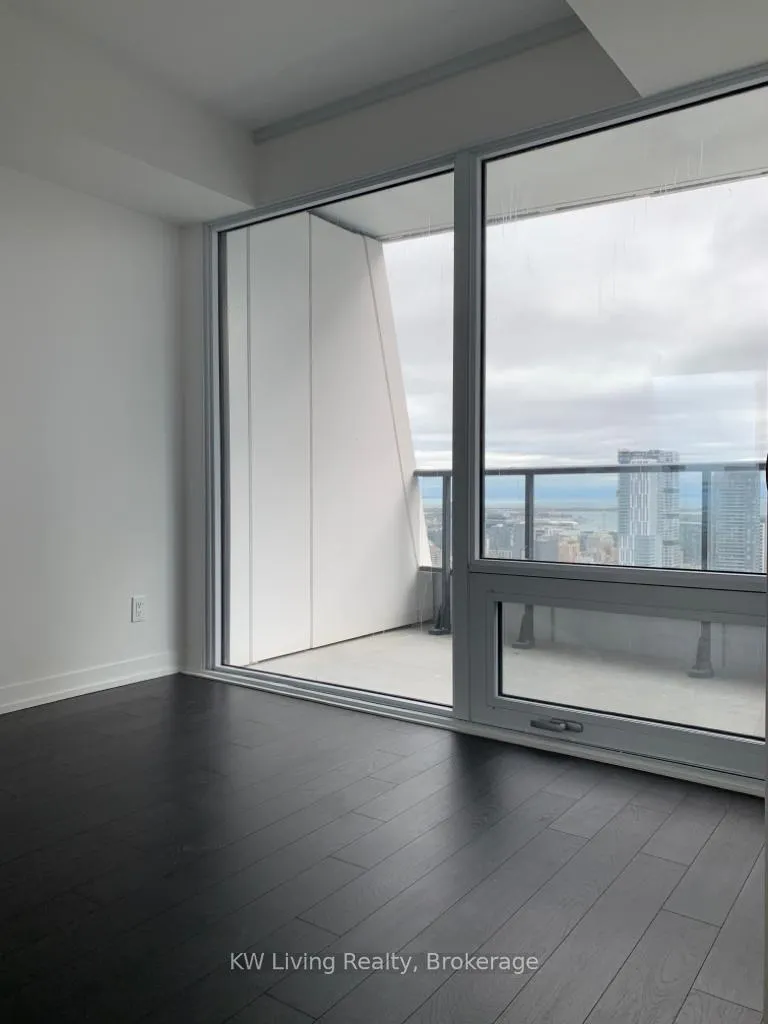 Photo 7 of Unit 4209, 85 Wood Street, Toronto, Church-Yonge Corridor — HOMEH