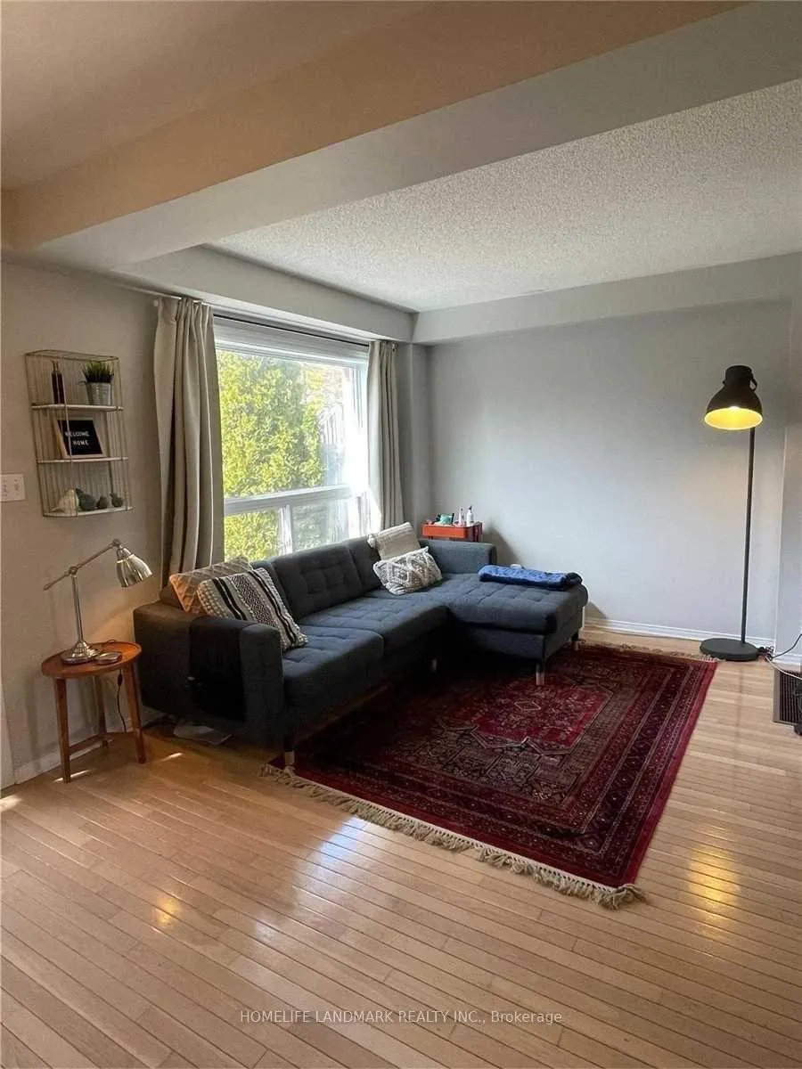 Photo 3 of 26 Cornish Drive, Clarington, Courtice — HOMEH