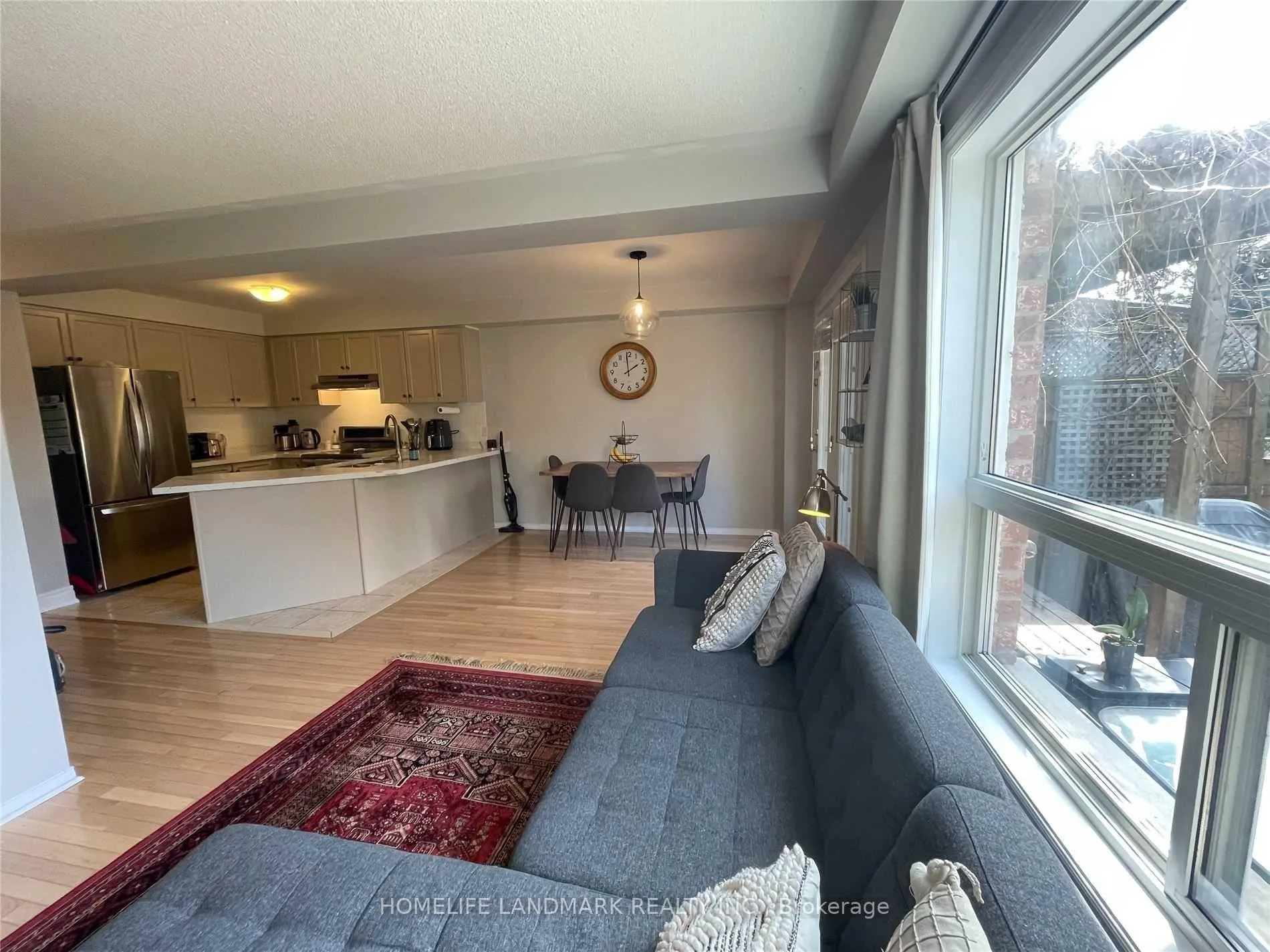 Photo 4 of 26 Cornish Drive, Clarington, Courtice — HOMEH