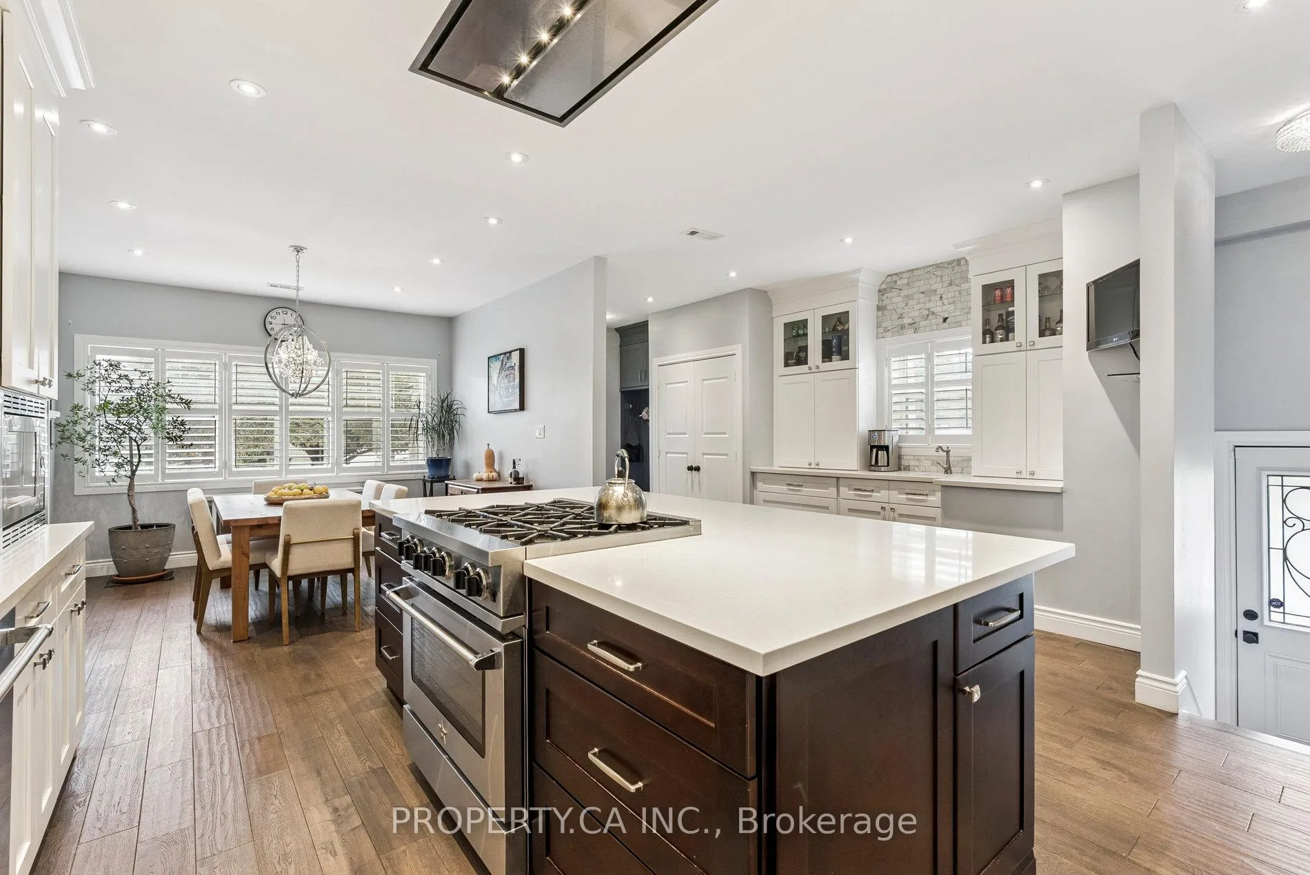 Photo 7 of 1628 Woodbine Heights Boulevard, Toronto, O'Connor-Parkview — HOMEH