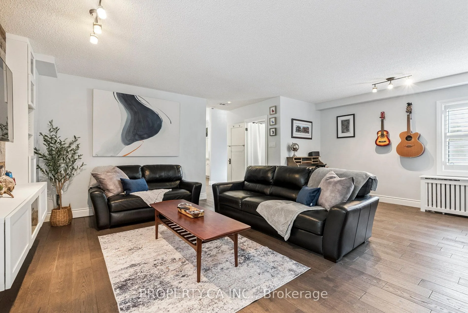 Photo 16 of 1628 Woodbine Heights Boulevard, Toronto, O'Connor-Parkview — HOMEH