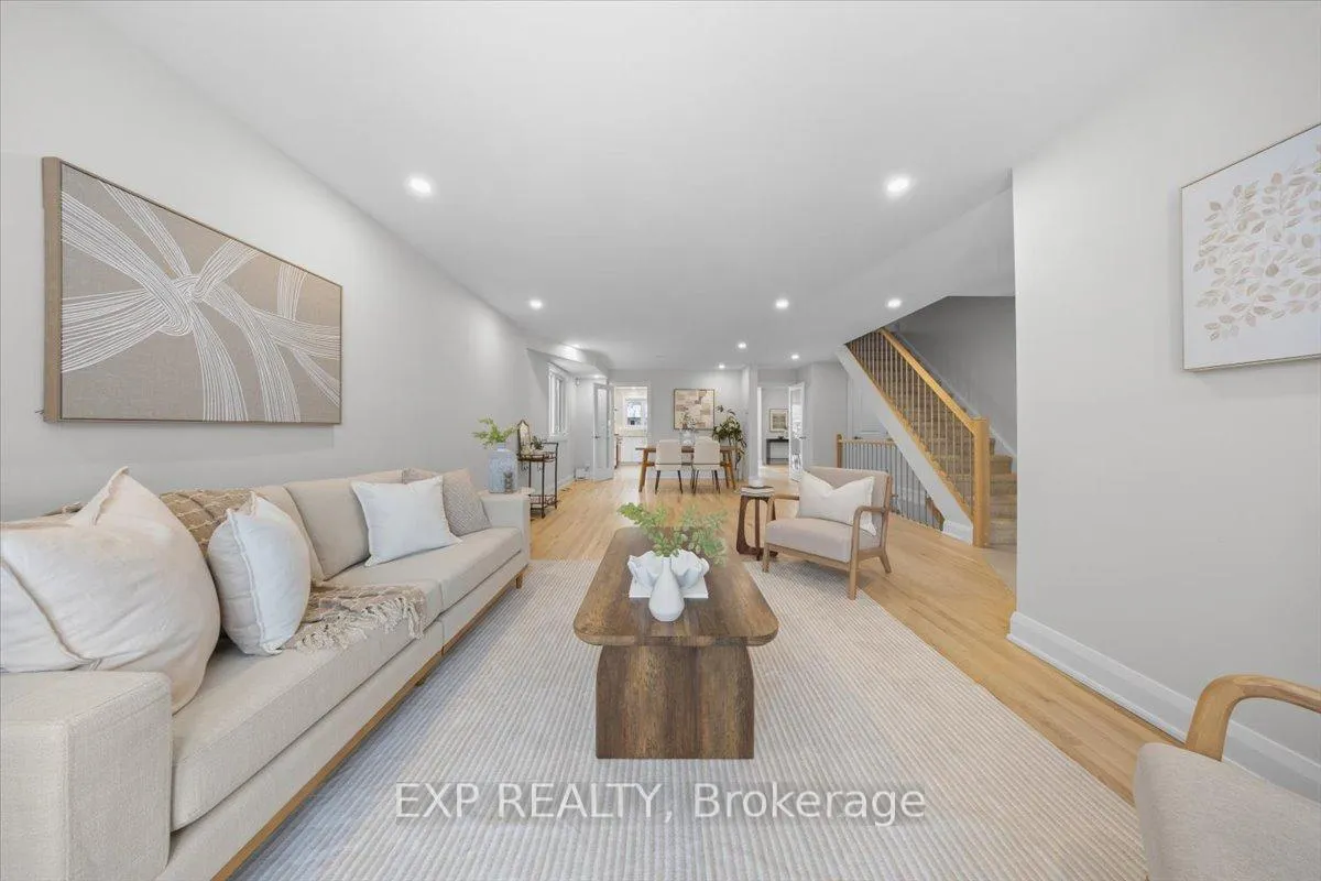 Photo 7 of 18 Ivylea Street, Ottawa, Craig Henry/Woodvale — HOMEH