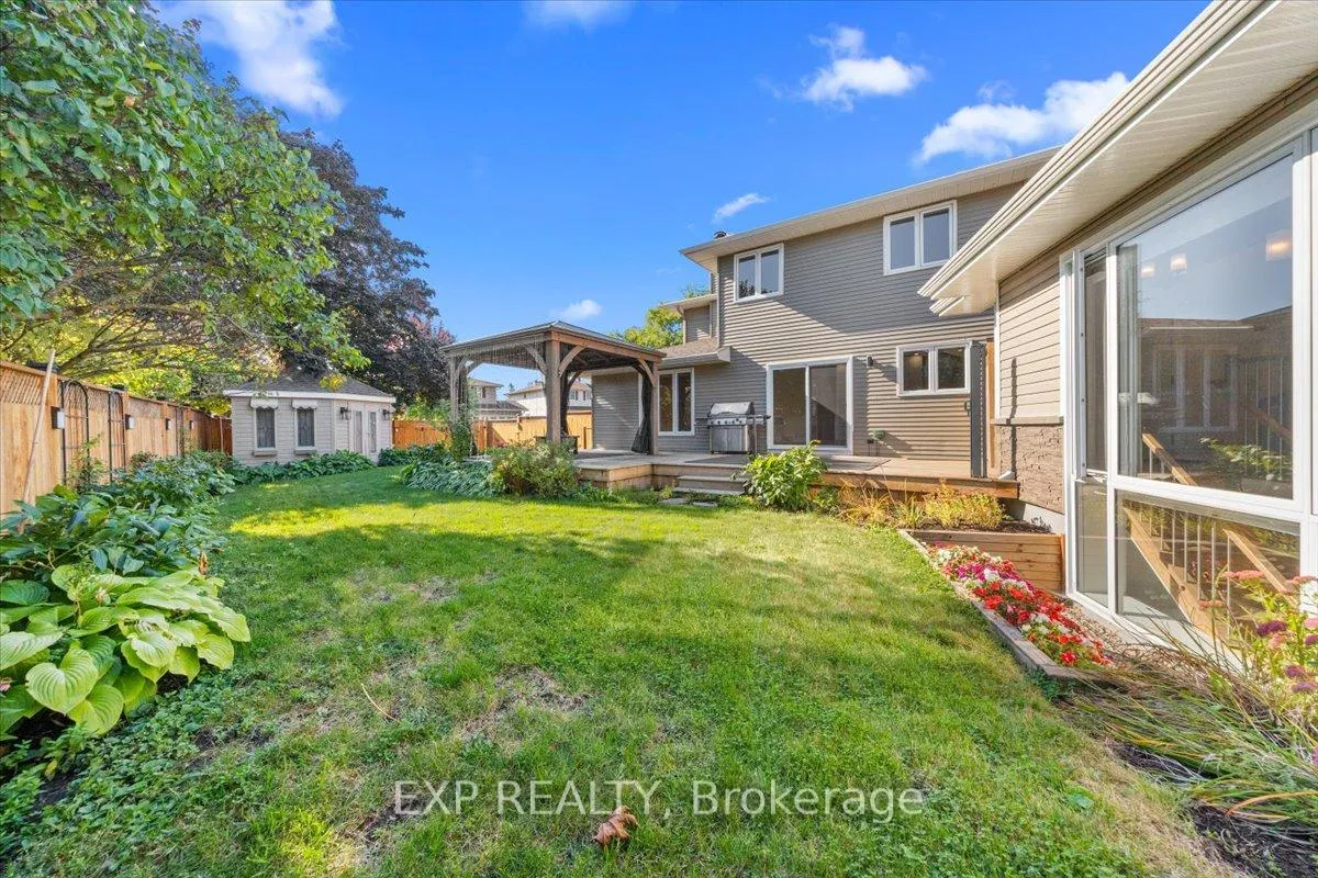 Photo 44 of 18 Ivylea Street, Ottawa, Craig Henry/Woodvale — HOMEH
