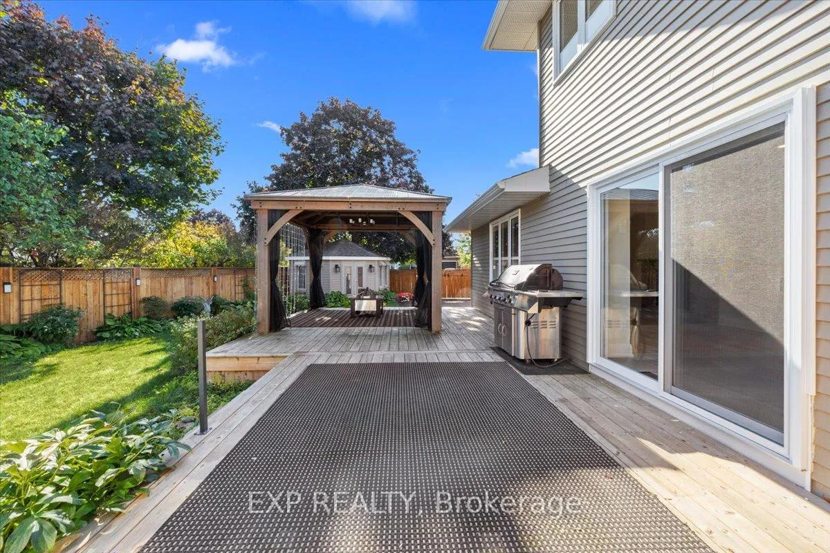 Photo 45 of 18 Ivylea Street, Ottawa, Craig Henry/Woodvale — HOMEH