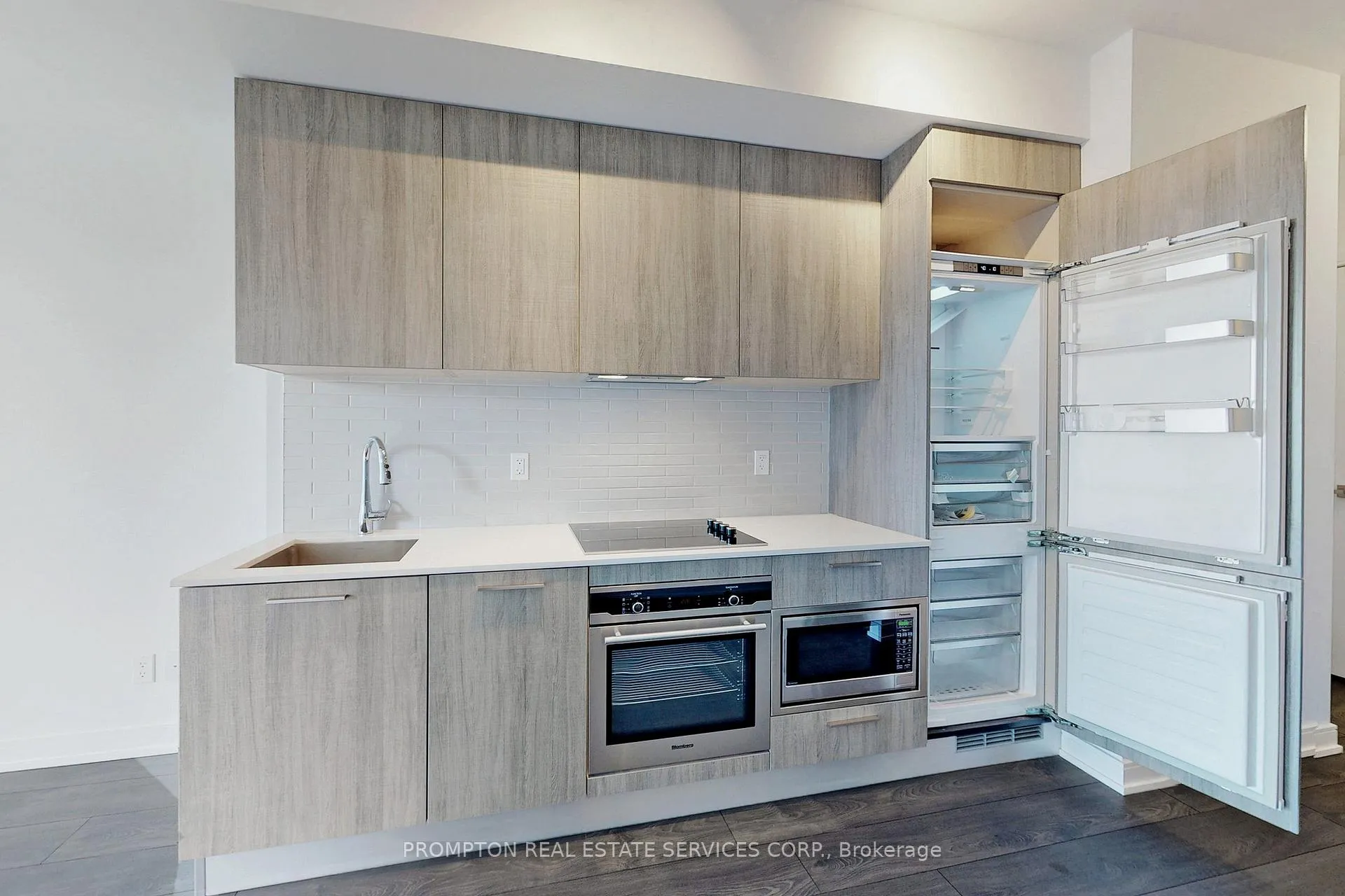 Photo 8 of Unit 1010, 3 Gloucester Street, Toronto, Church-Yonge Corridor — HOMEH