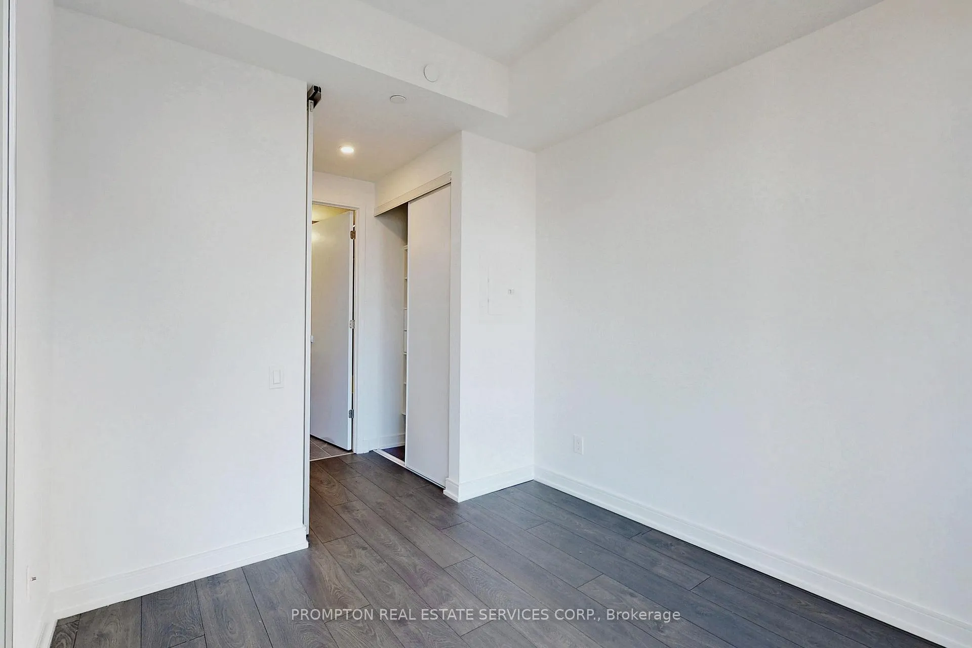 Photo 13 of Unit 1010, 3 Gloucester Street, Toronto, Church-Yonge Corridor — HOMEH