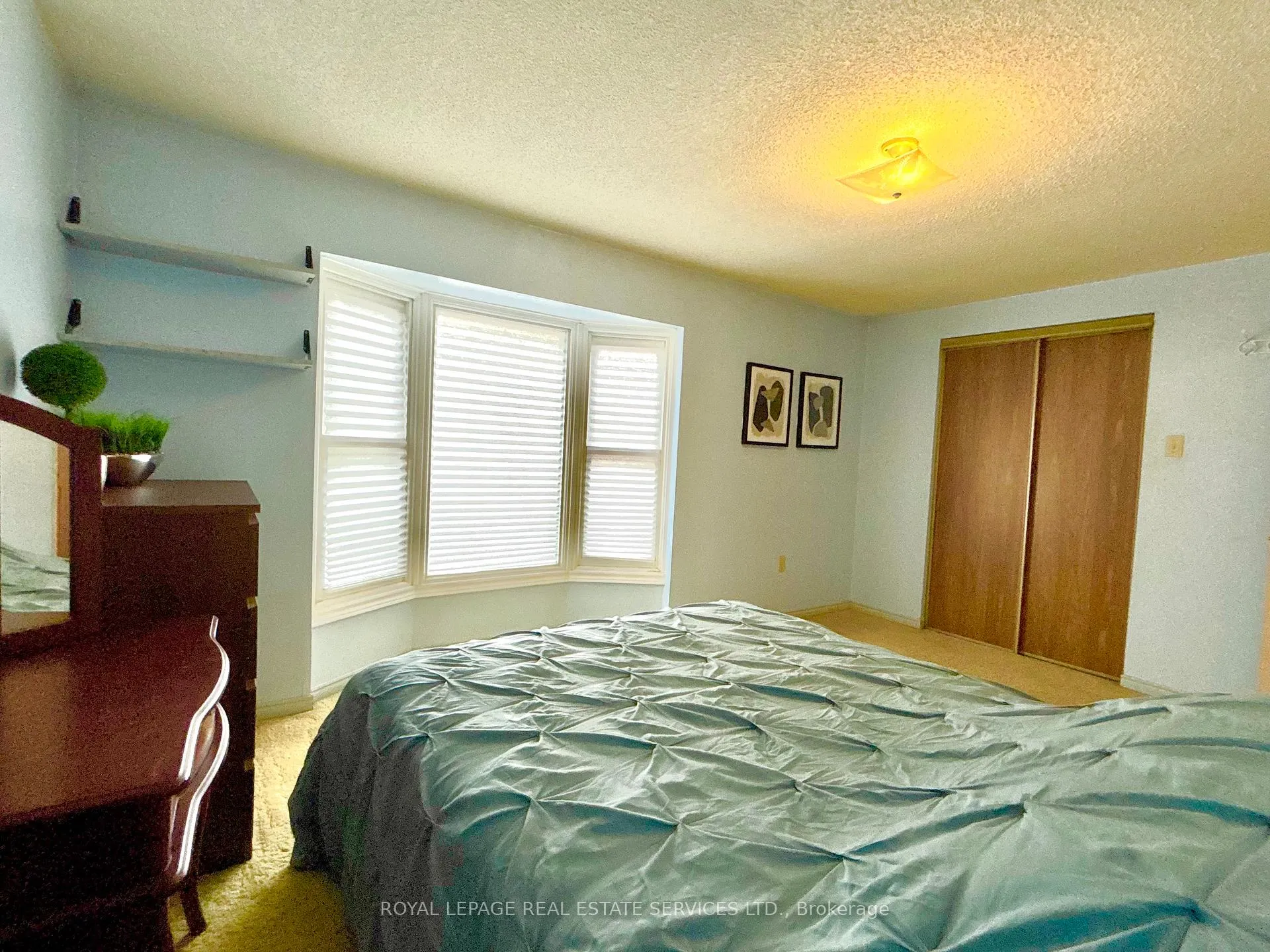 Photo 11 of 23 Stockbridge Crescent, Ajax, Central West — HOMEH