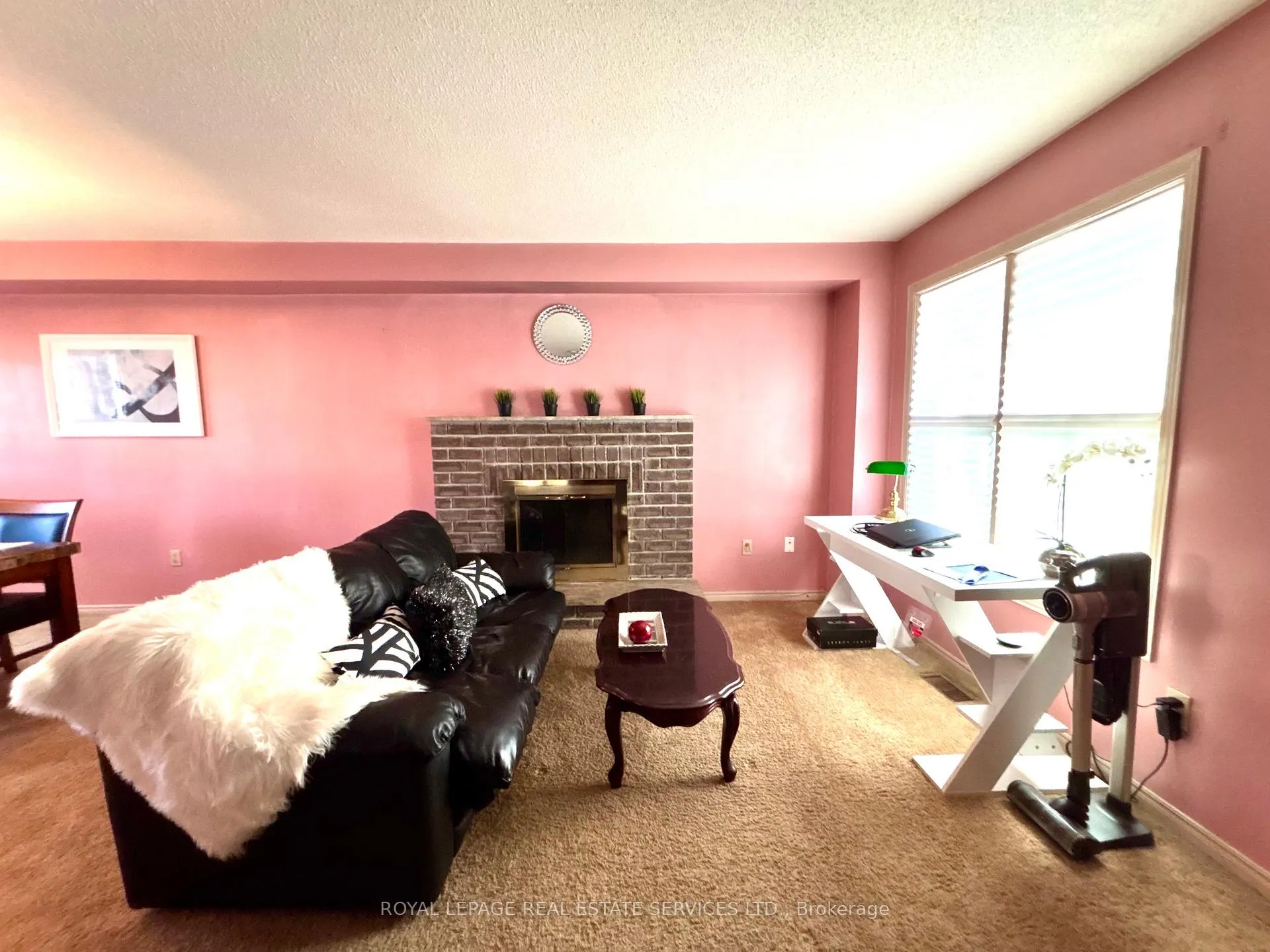 Photo 19 of 23 Stockbridge Crescent, Ajax, Central West — HOMEH