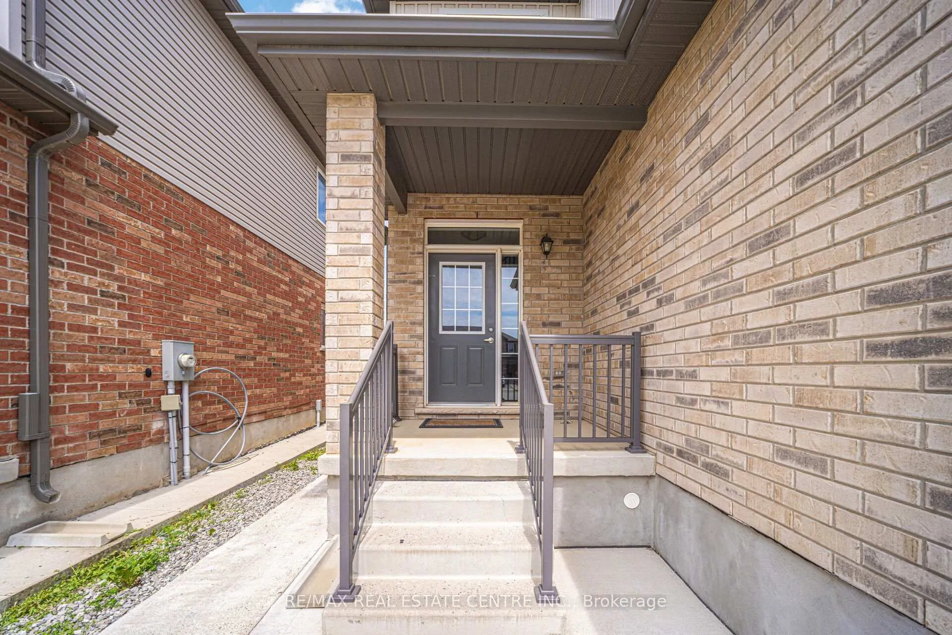 Photo 5 of 48 Arlington Parkway, Brant, Paris — HOMEH