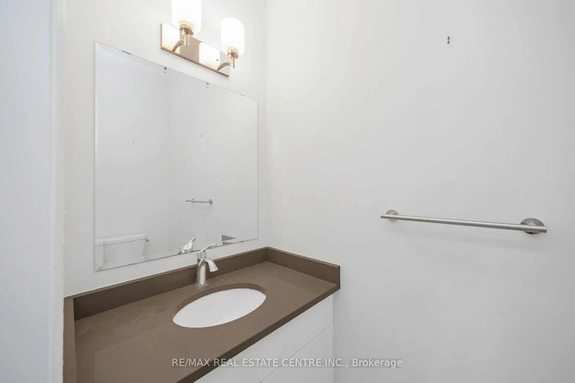 Photo 18 of 48 Arlington Parkway, Brant, Paris — HOMEH