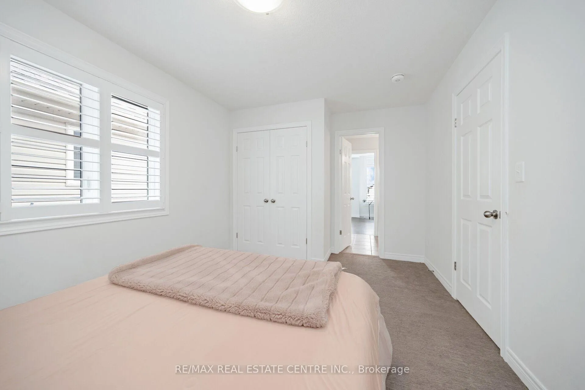 Photo 31 of 48 Arlington Parkway, Brant, Paris — HOMEH