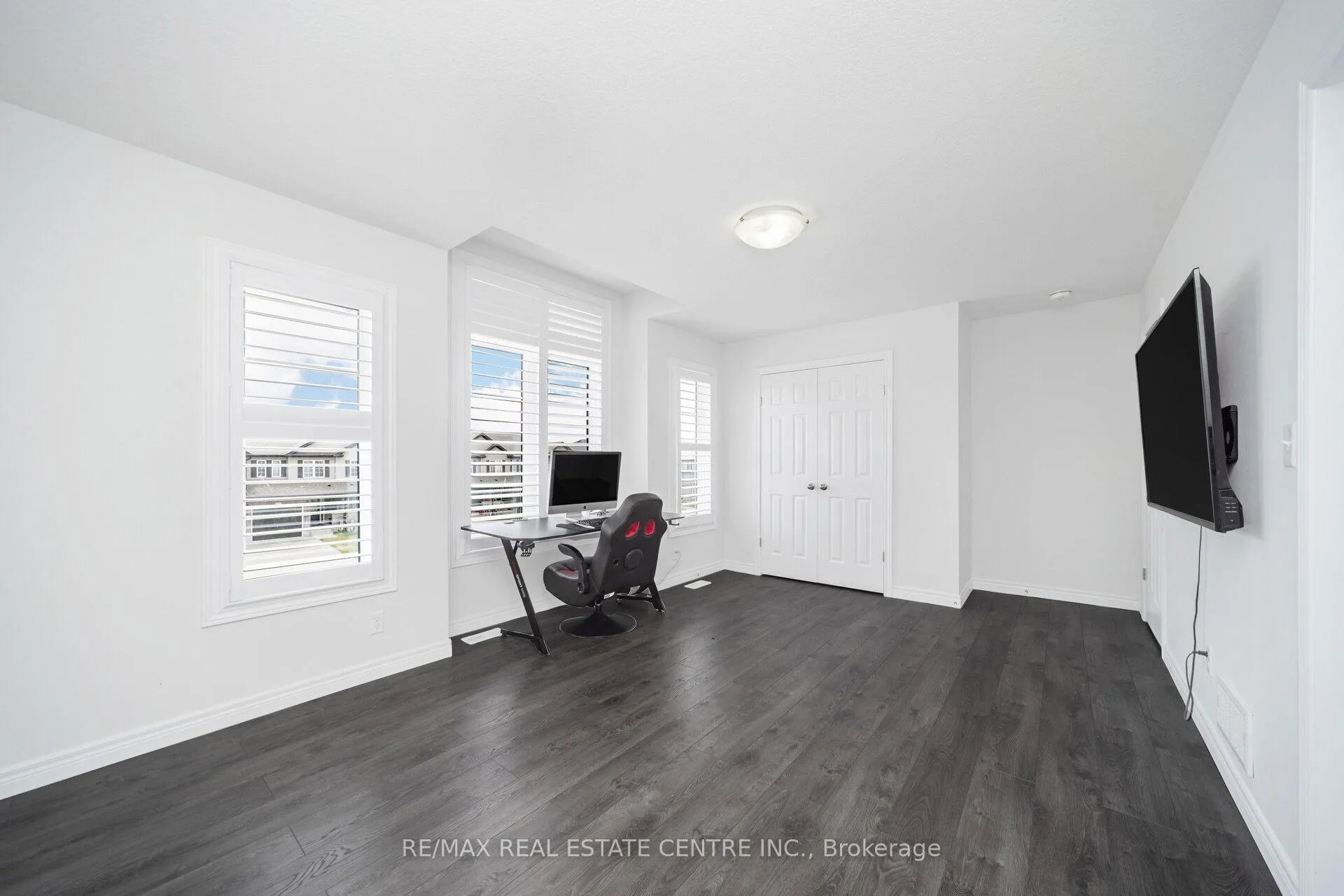 Photo 34 of 48 Arlington Parkway, Brant, Paris — HOMEH