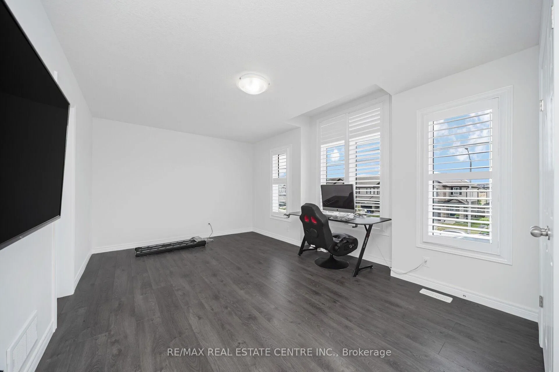 Photo 35 of 48 Arlington Parkway, Brant, Paris — HOMEH