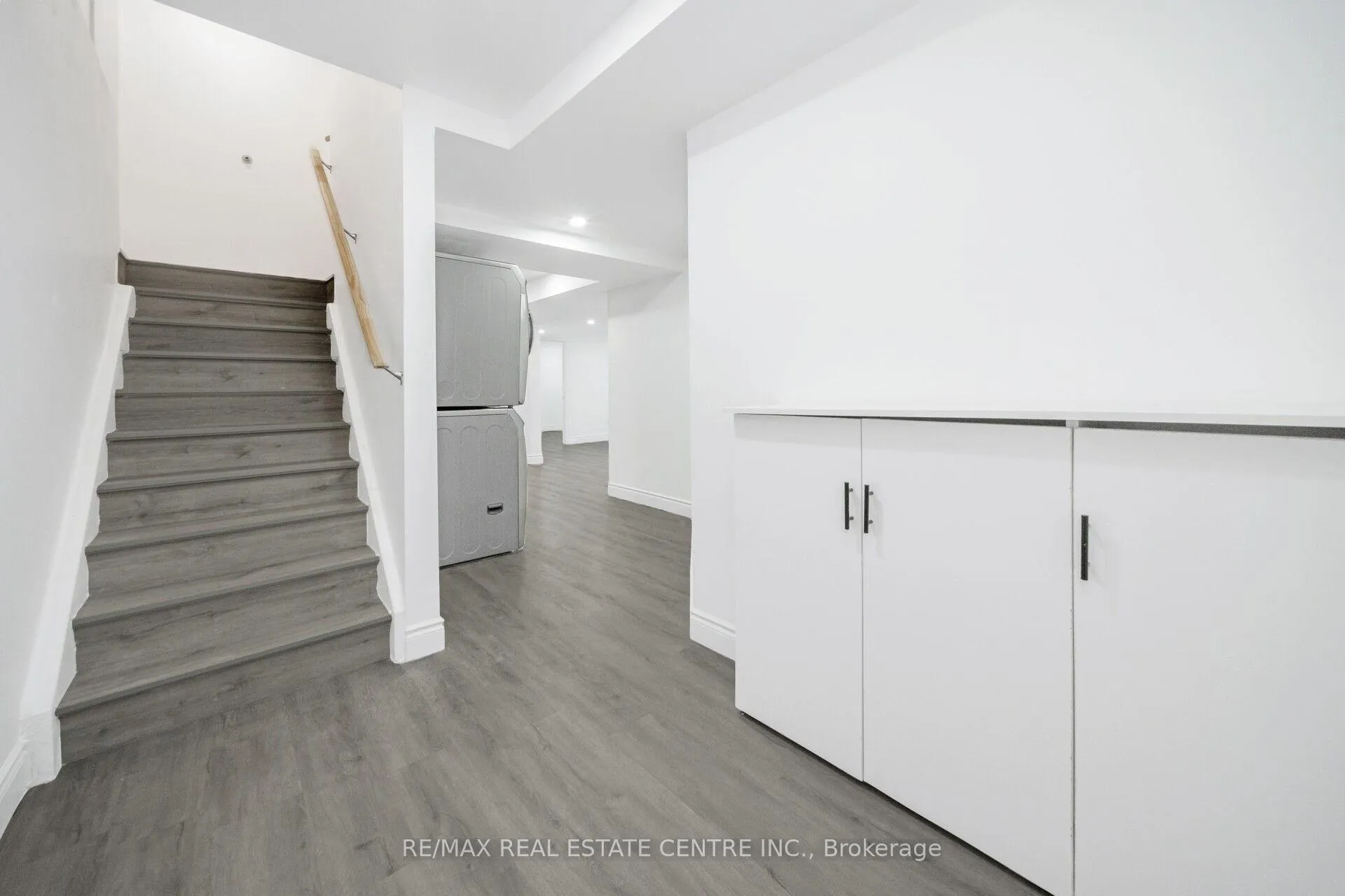 Photo 37 of 48 Arlington Parkway, Brant, Paris — HOMEH