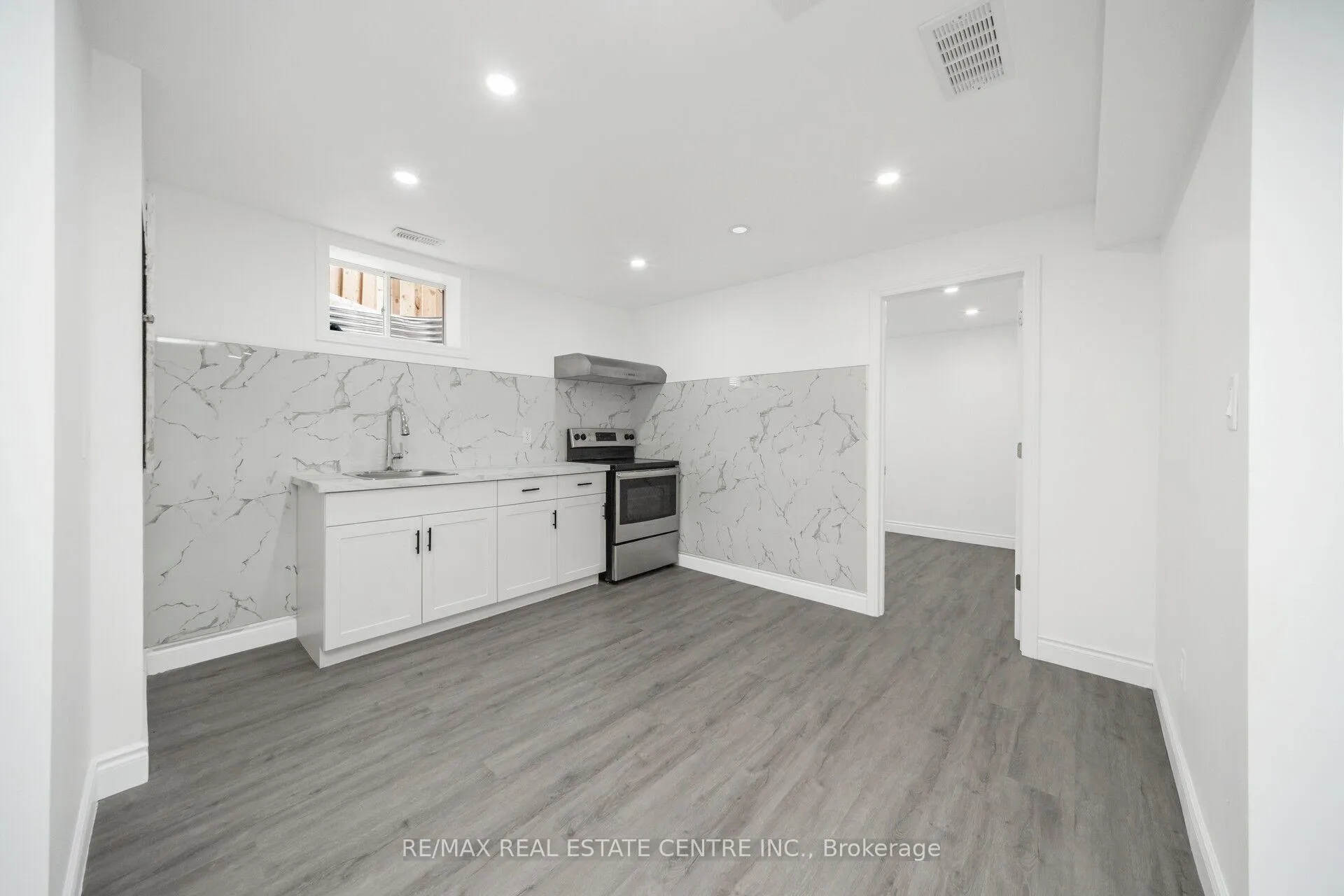 Photo 38 of 48 Arlington Parkway, Brant, Paris — HOMEH