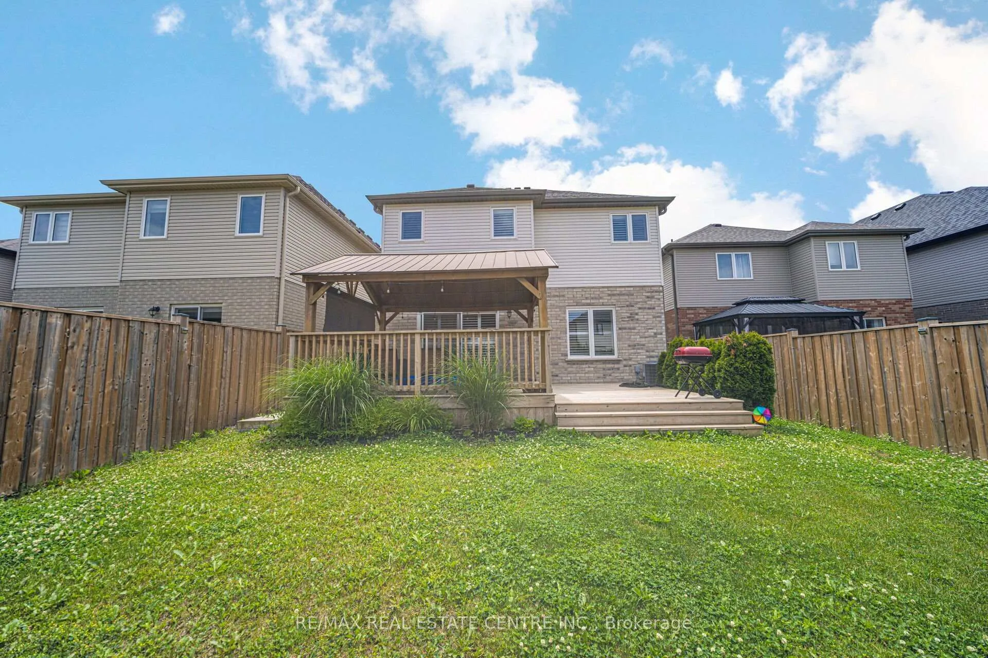 Photo 49 of 48 Arlington Parkway, Brant, Paris — HOMEH