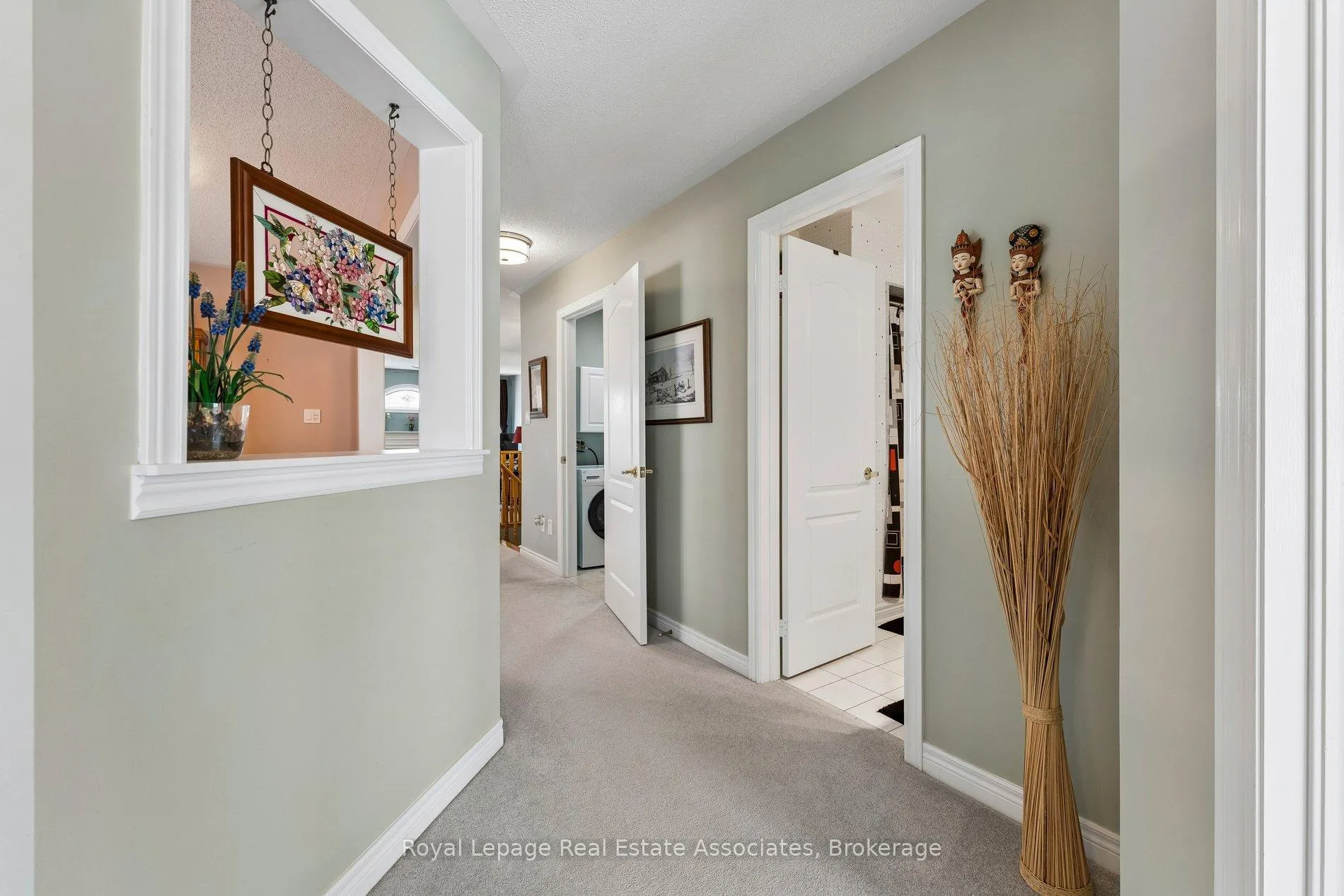 Photo 8 of 9 Falconwood Place, Brampton, Sandringham-Wellington — HOMEH