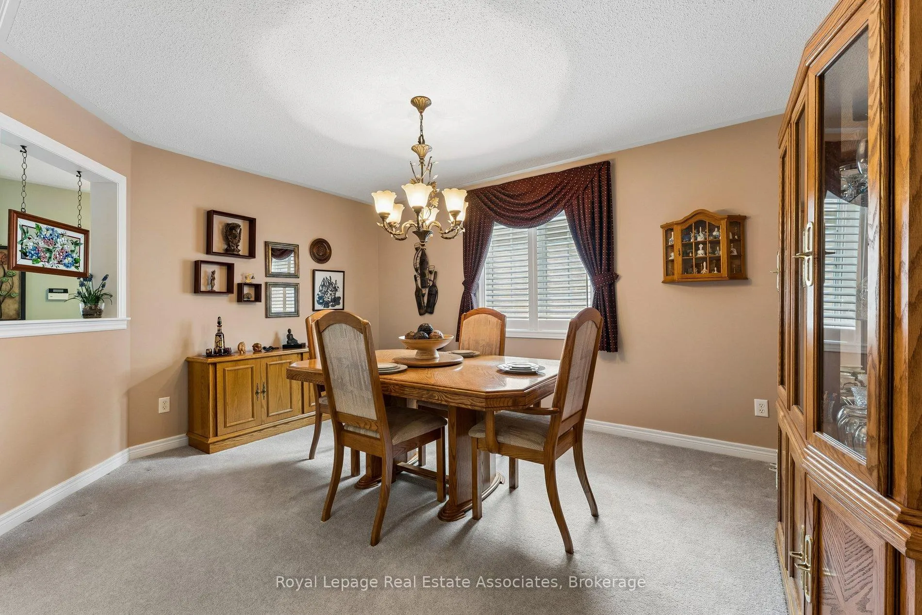 Photo 13 of 9 Falconwood Place, Brampton, Sandringham-Wellington — HOMEH