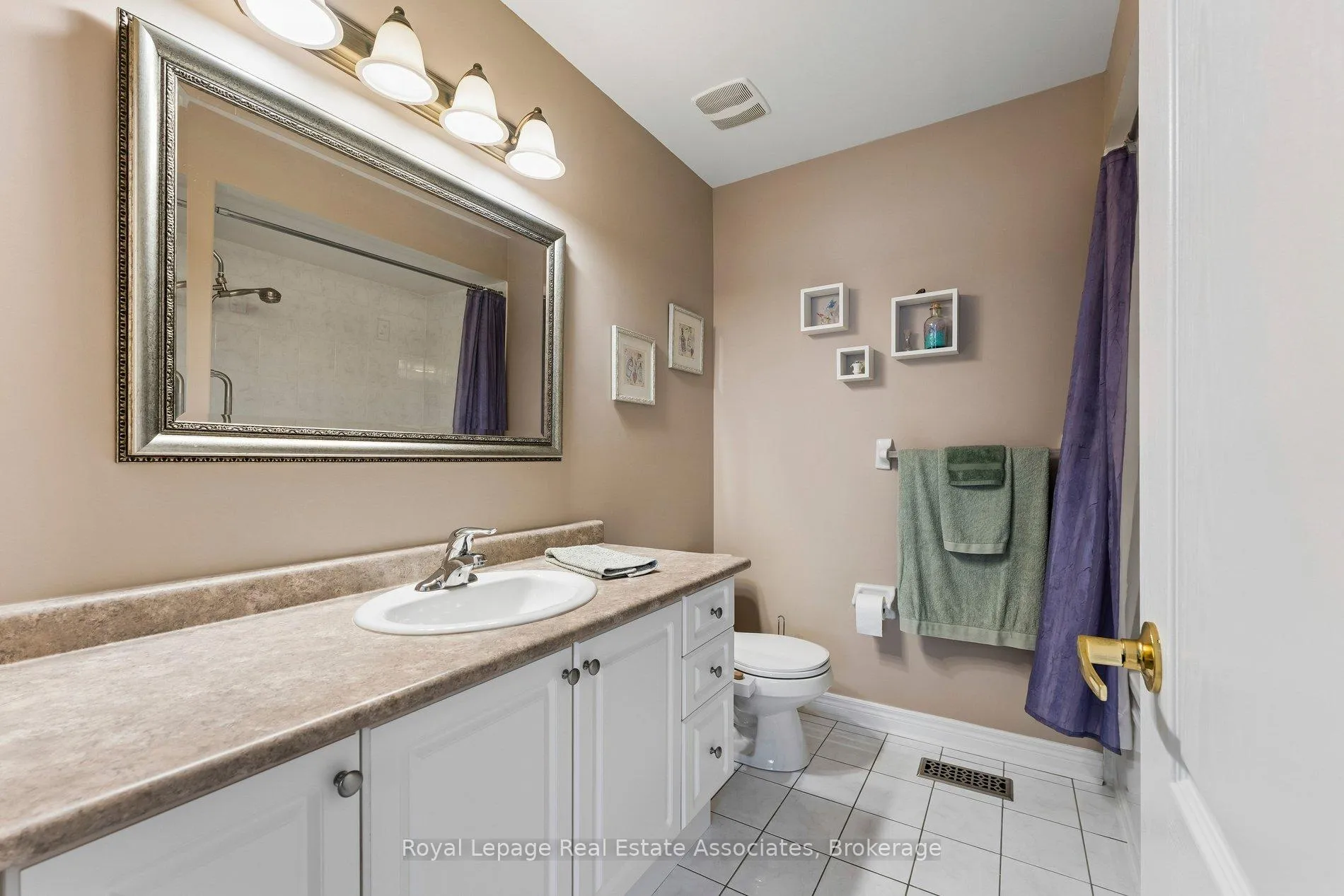 Photo 31 of 9 Falconwood Place, Brampton, Sandringham-Wellington — HOMEH