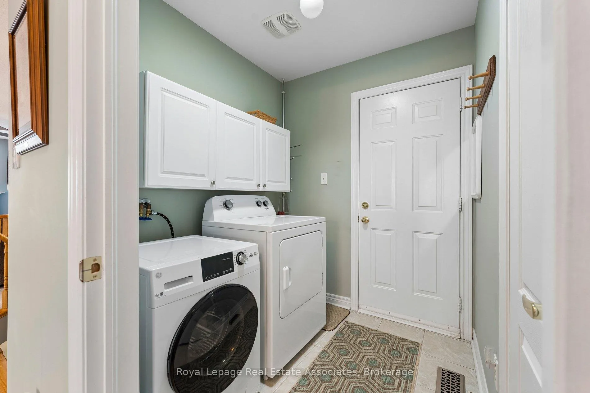 Photo 36 of 9 Falconwood Place, Brampton, Sandringham-Wellington — HOMEH