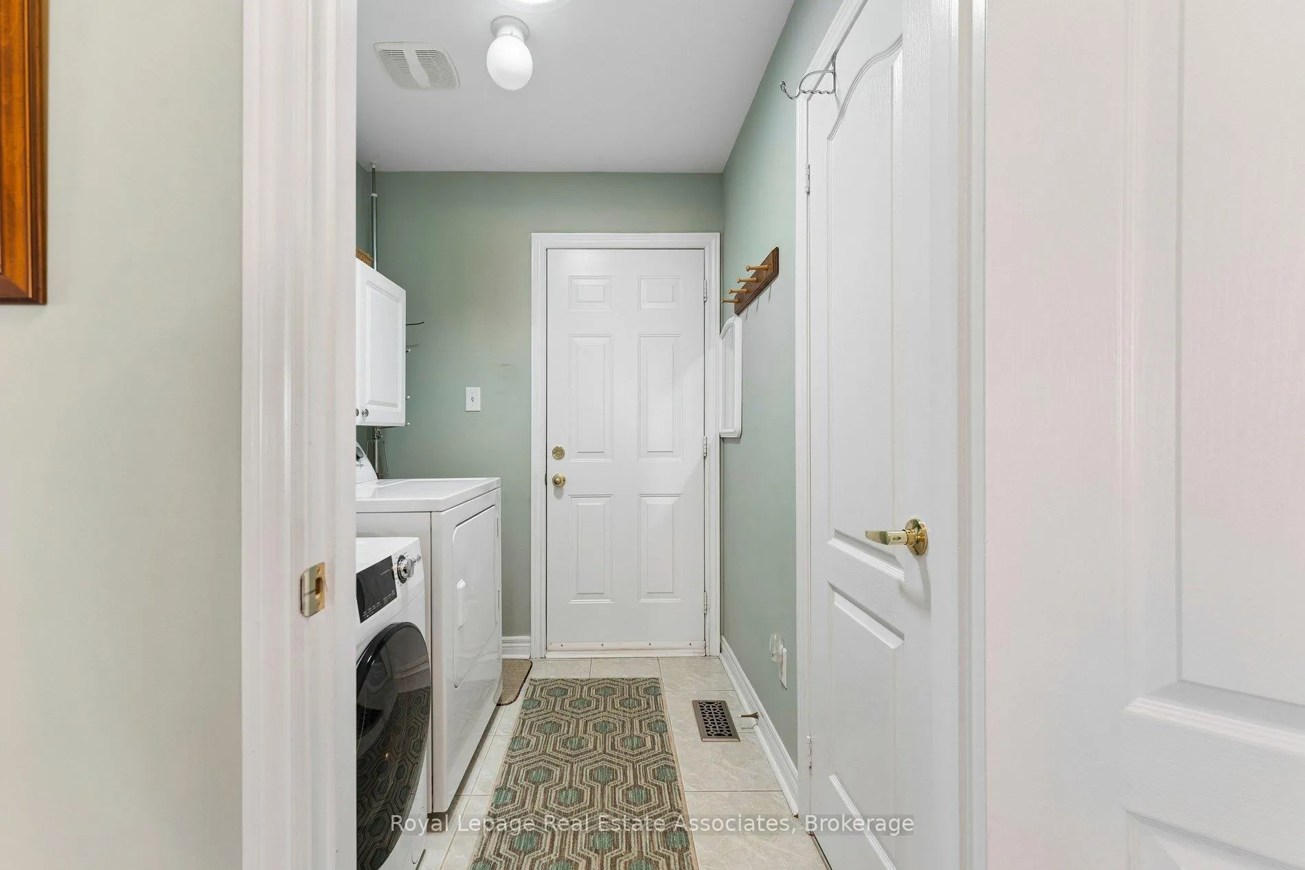 Photo 37 of 9 Falconwood Place, Brampton, Sandringham-Wellington — HOMEH