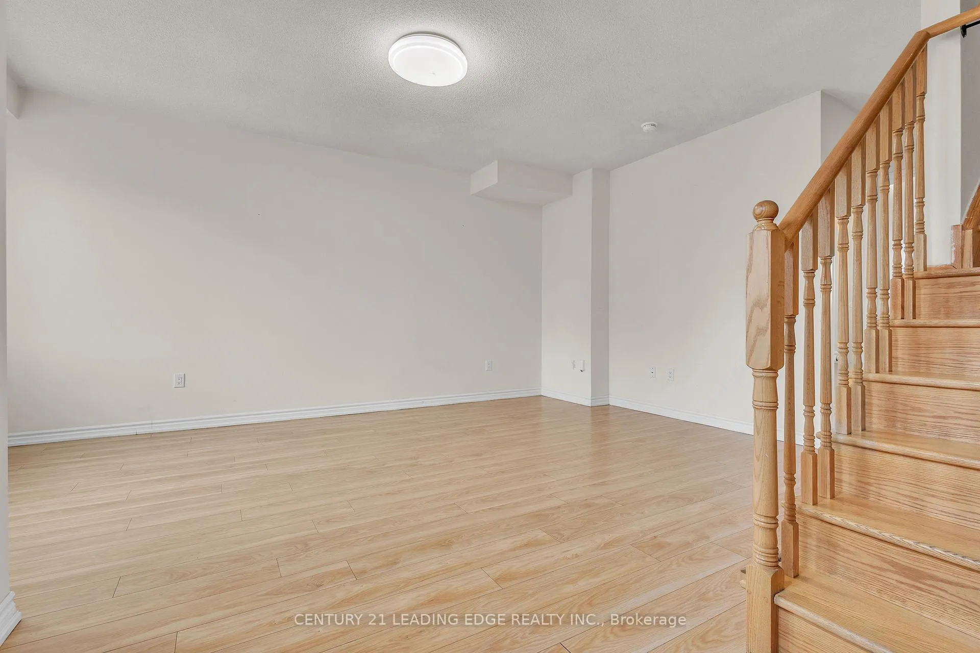 Photo 15 of 26 Shiff Crescent, Brampton, Heart Lake East — HOMEH