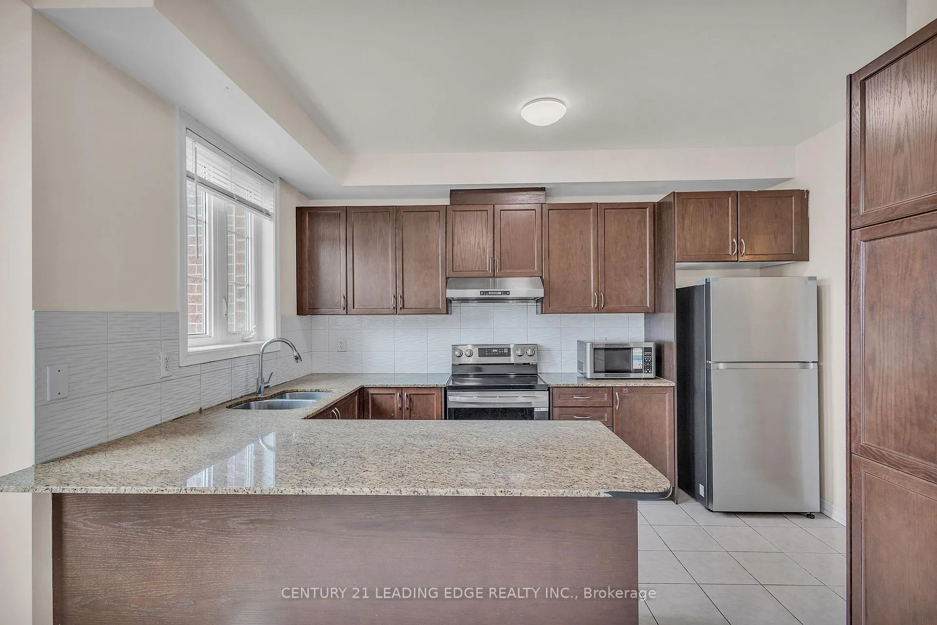 Photo 17 of 26 Shiff Crescent, Brampton, Heart Lake East — HOMEH