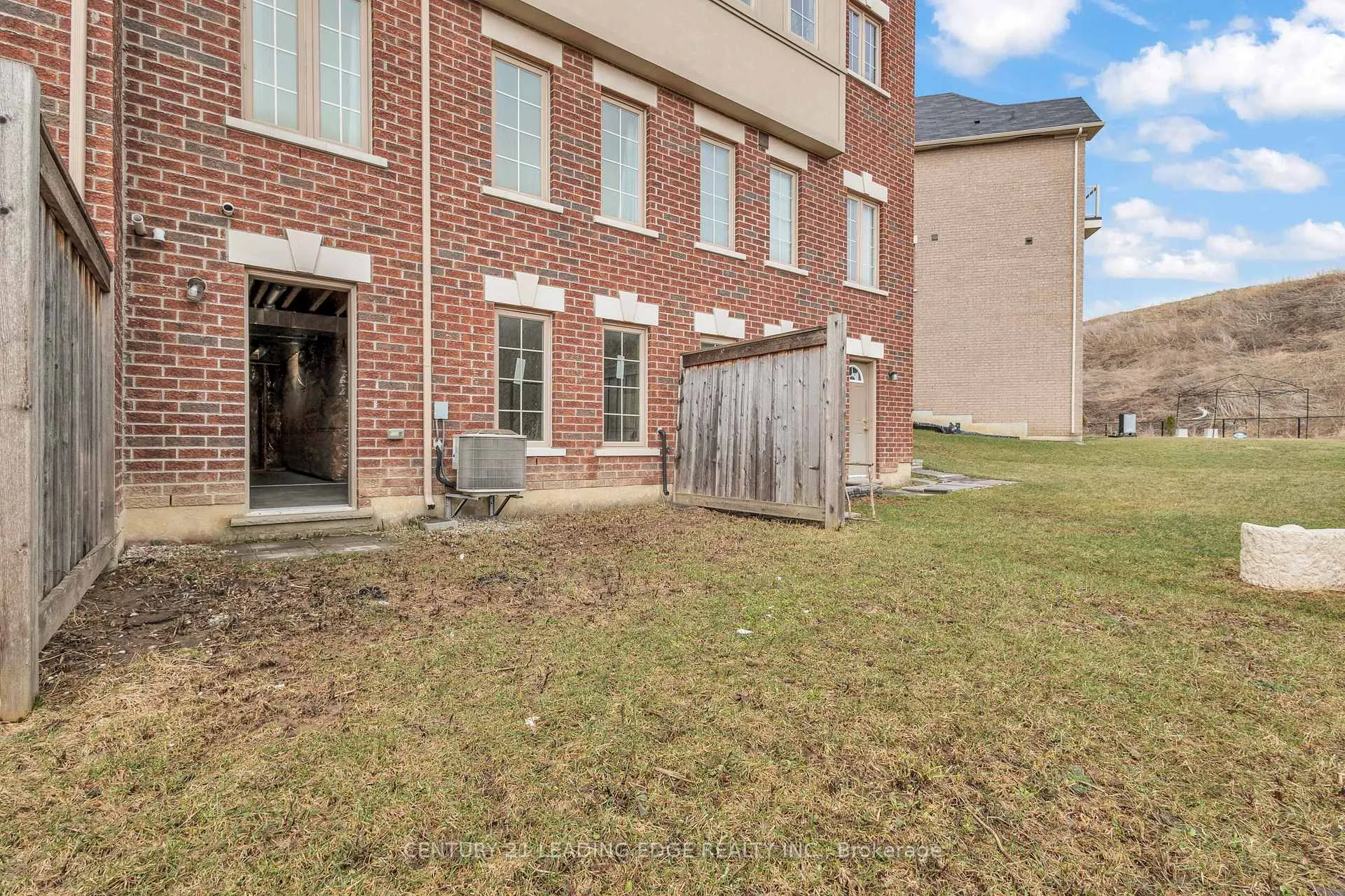 Photo 39 of 26 Shiff Crescent, Brampton, Heart Lake East — HOMEH