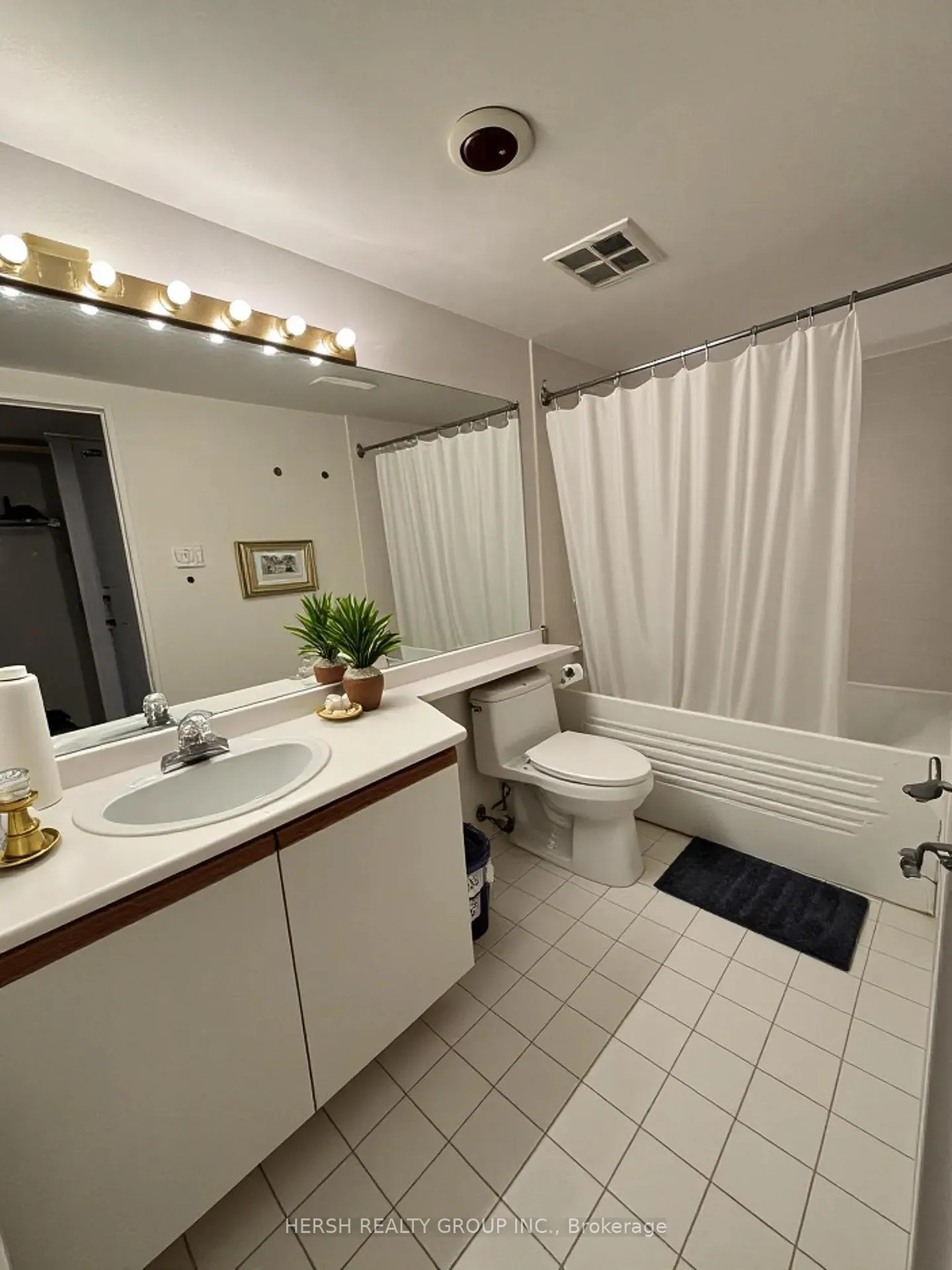 Photo 4 of Unit 308, 6 Humberline Drive, Etobicoke, West Humber-Clairville — HOMEH