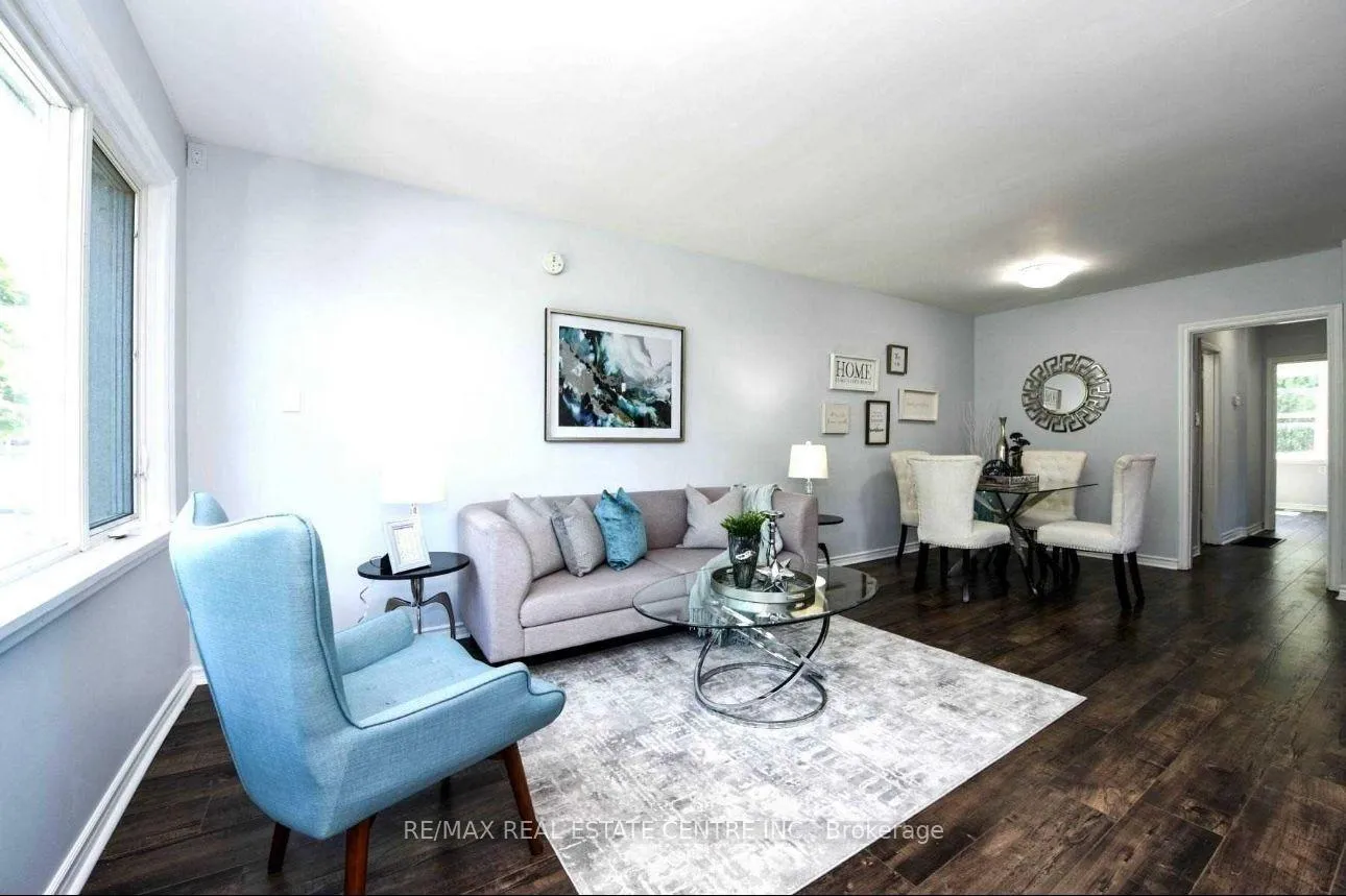 Photo 2 of 47 Corby Cres - Main, Brampton, Brampton South — HOMEH