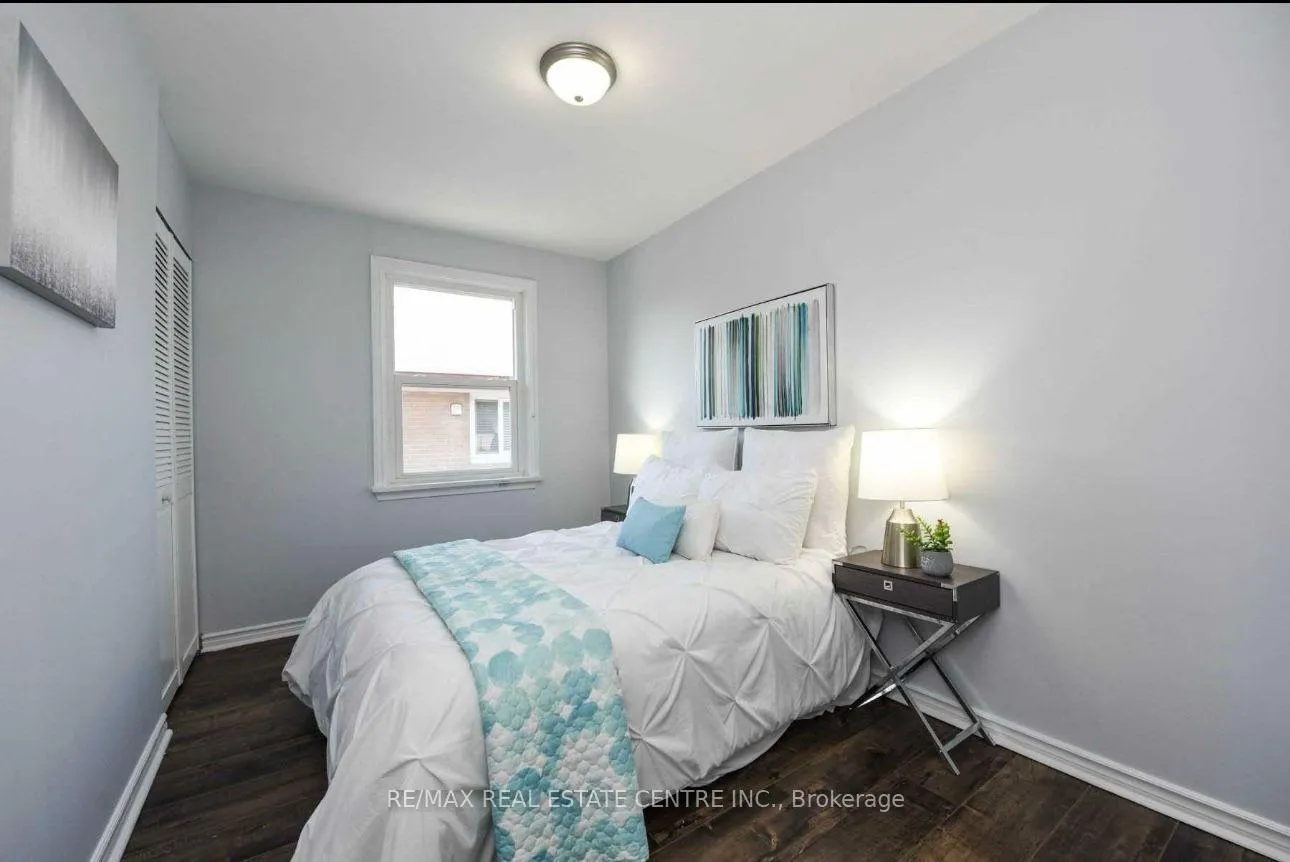 Photo 8 of 47 Corby Cres - Main, Brampton, Brampton South — HOMEH