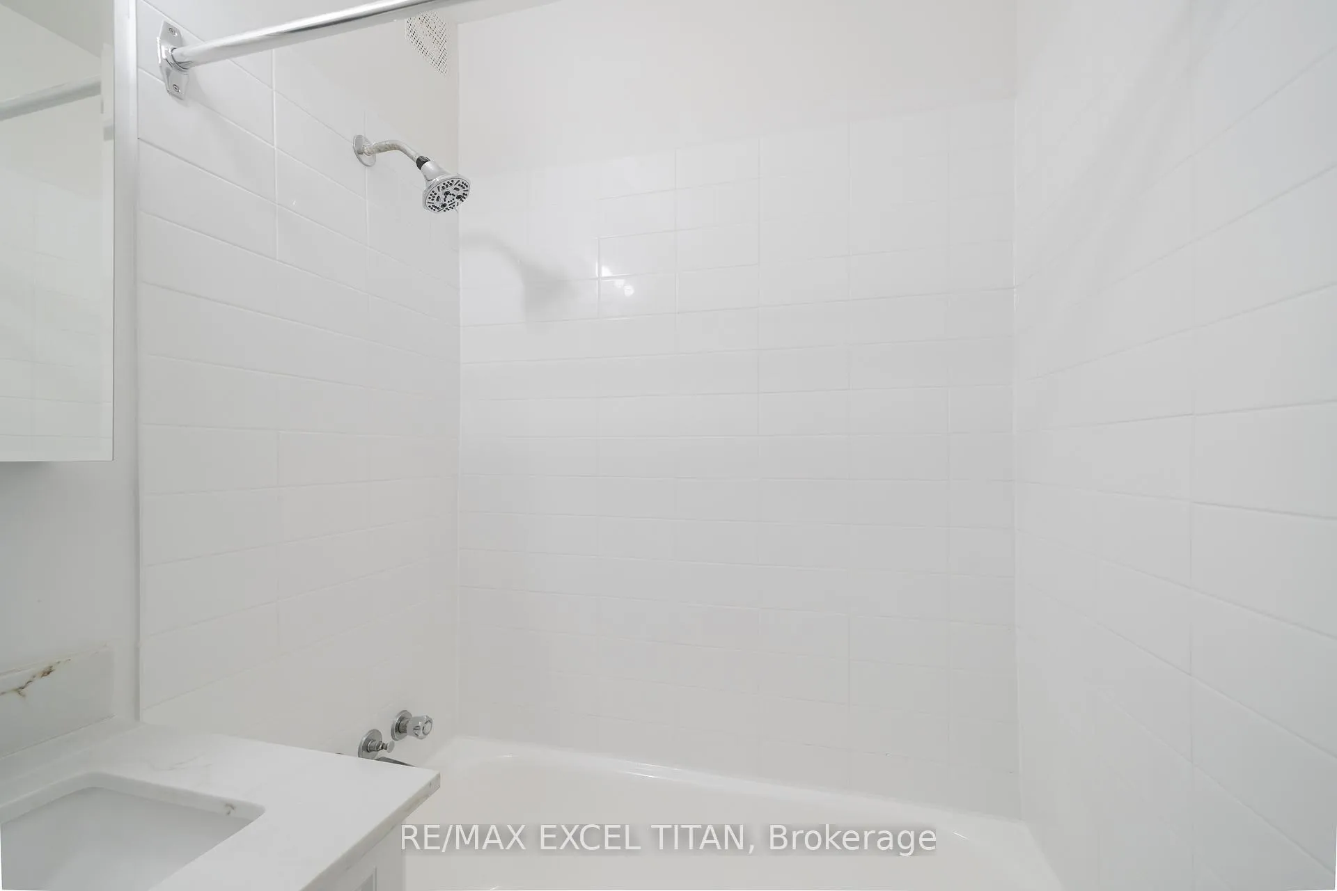 Photo 14 of Unit 106, 4 Hill Heights Road, Etobicoke, Stonegate-Queensway — HOMEH