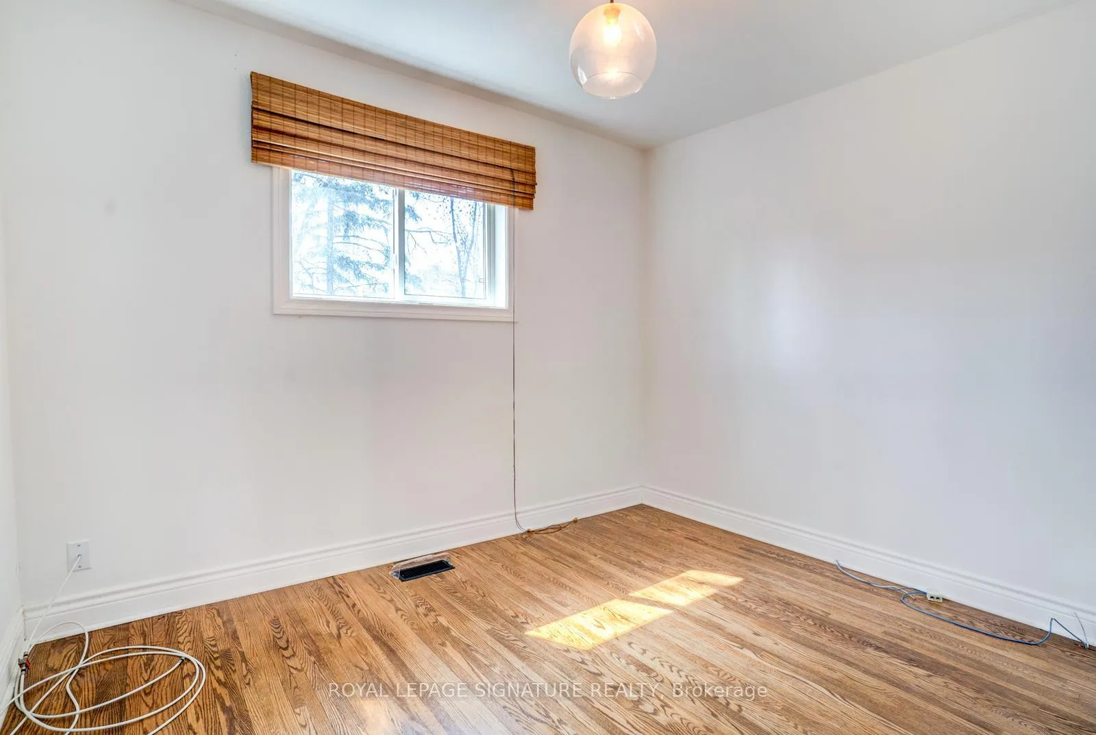 Photo 17 of 17 Avis Crescent, Toronto, O'Connor-Parkview — HOMEH