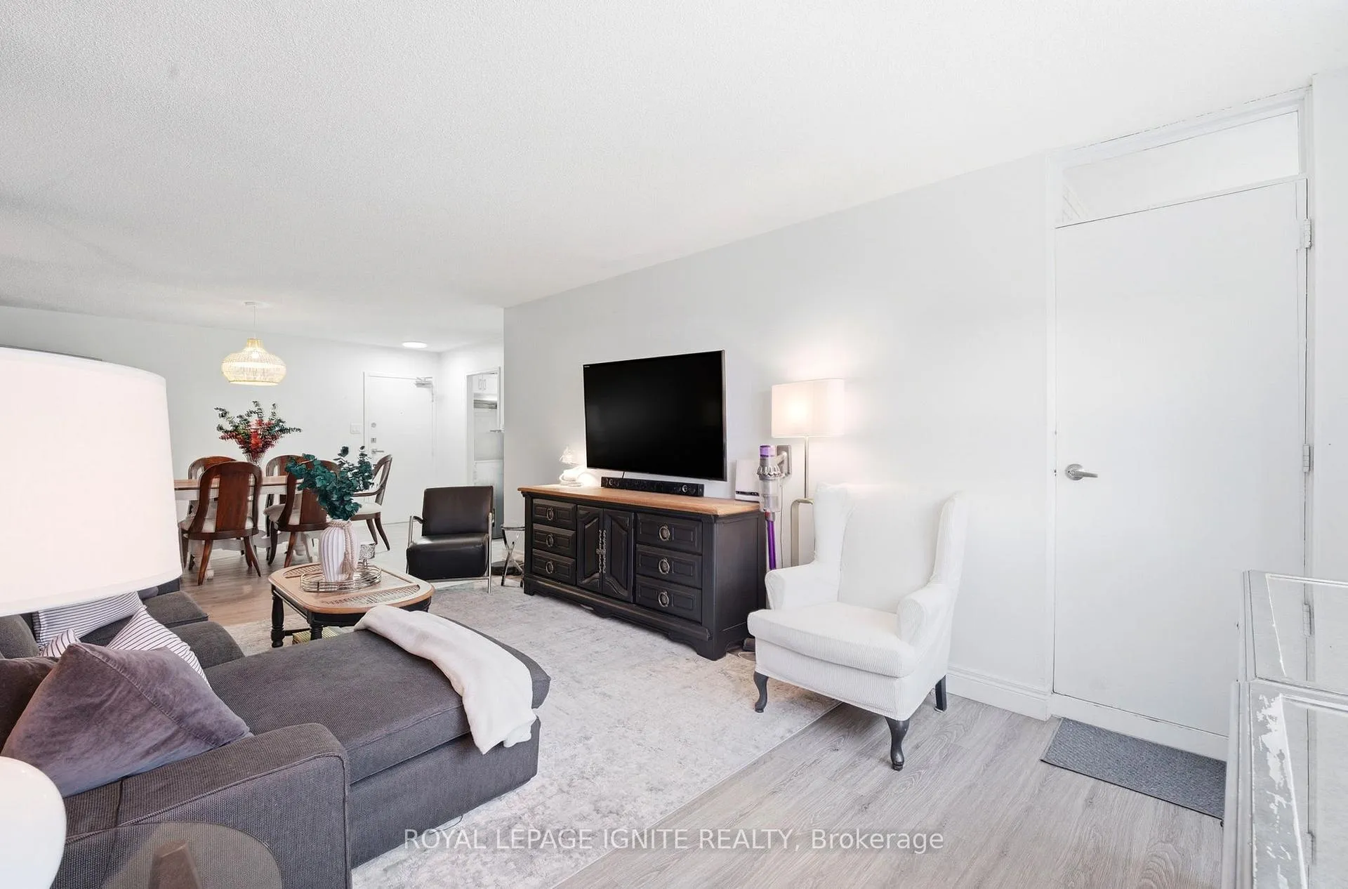Photo 9 of Unit 714, 370 Dixon Road, Etobicoke, Kingsview Village-The Westway — HOMEH