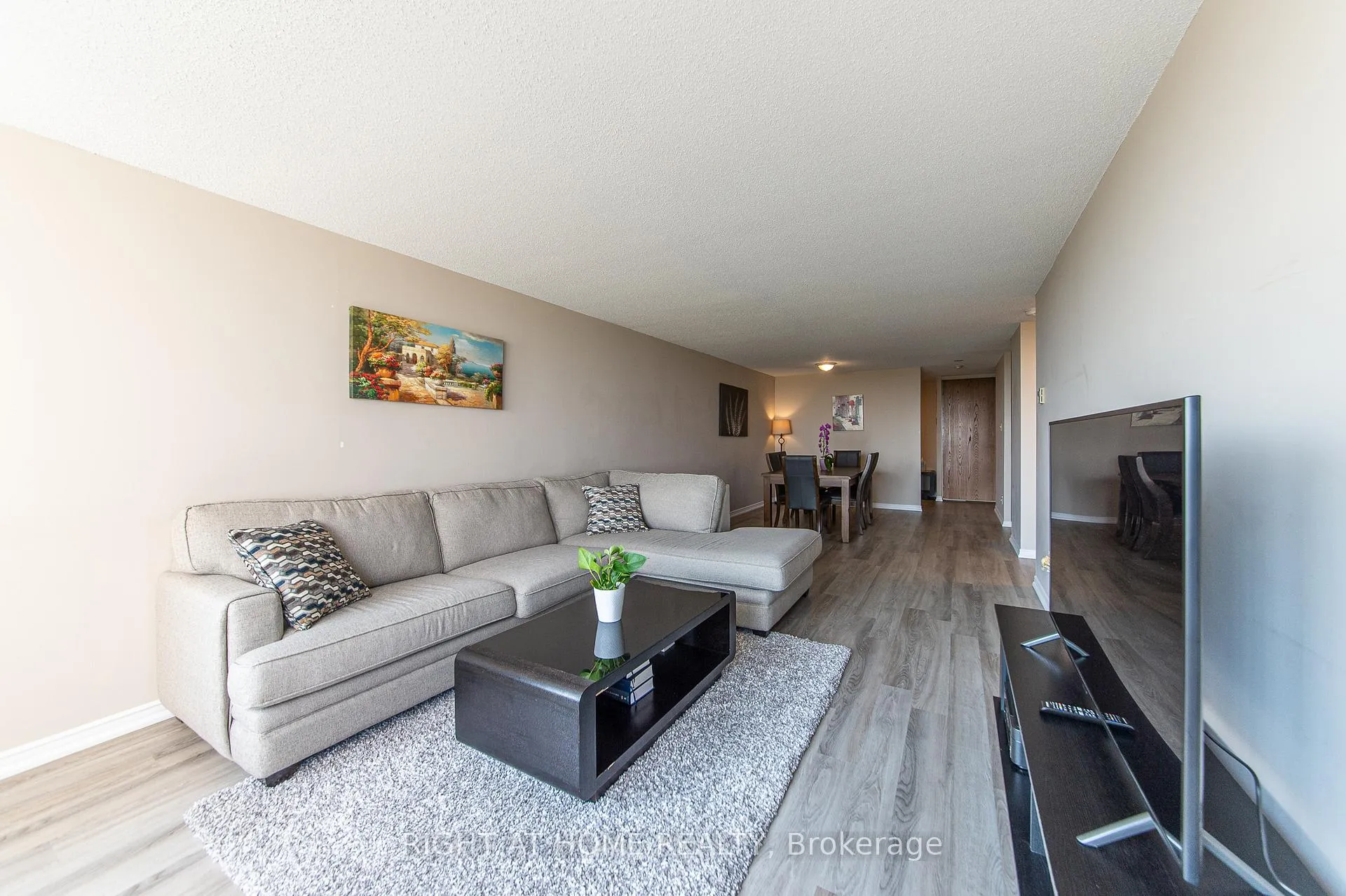 Photo 12 of Unit 1714, 35 Green Valley Drive, Kitchener, Pioneer Park — HOMEH