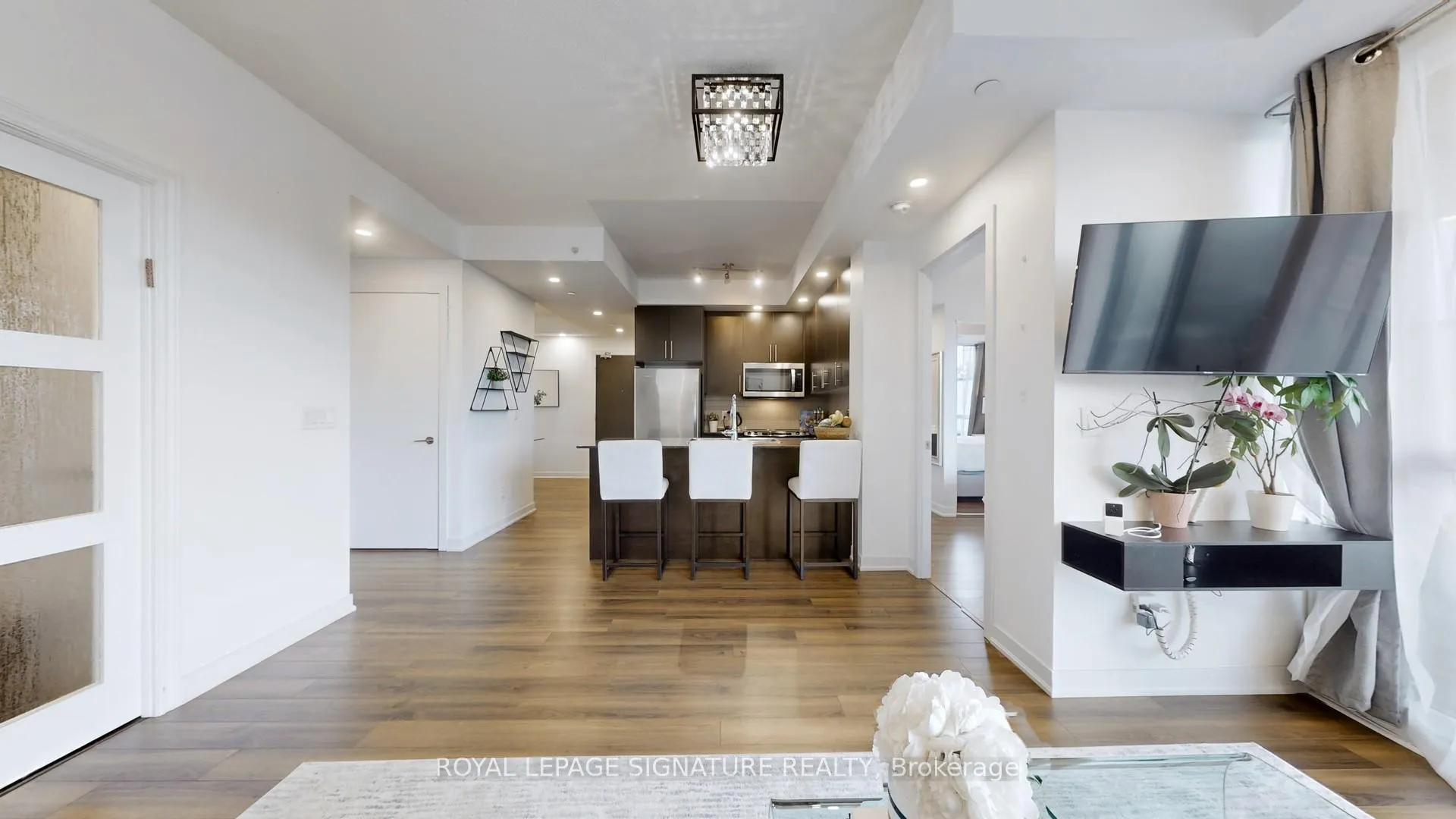 Photo 11 of Unit 510, 60 Berwick Avenue, Toronto, Yonge-Eglinton — HOMEH
