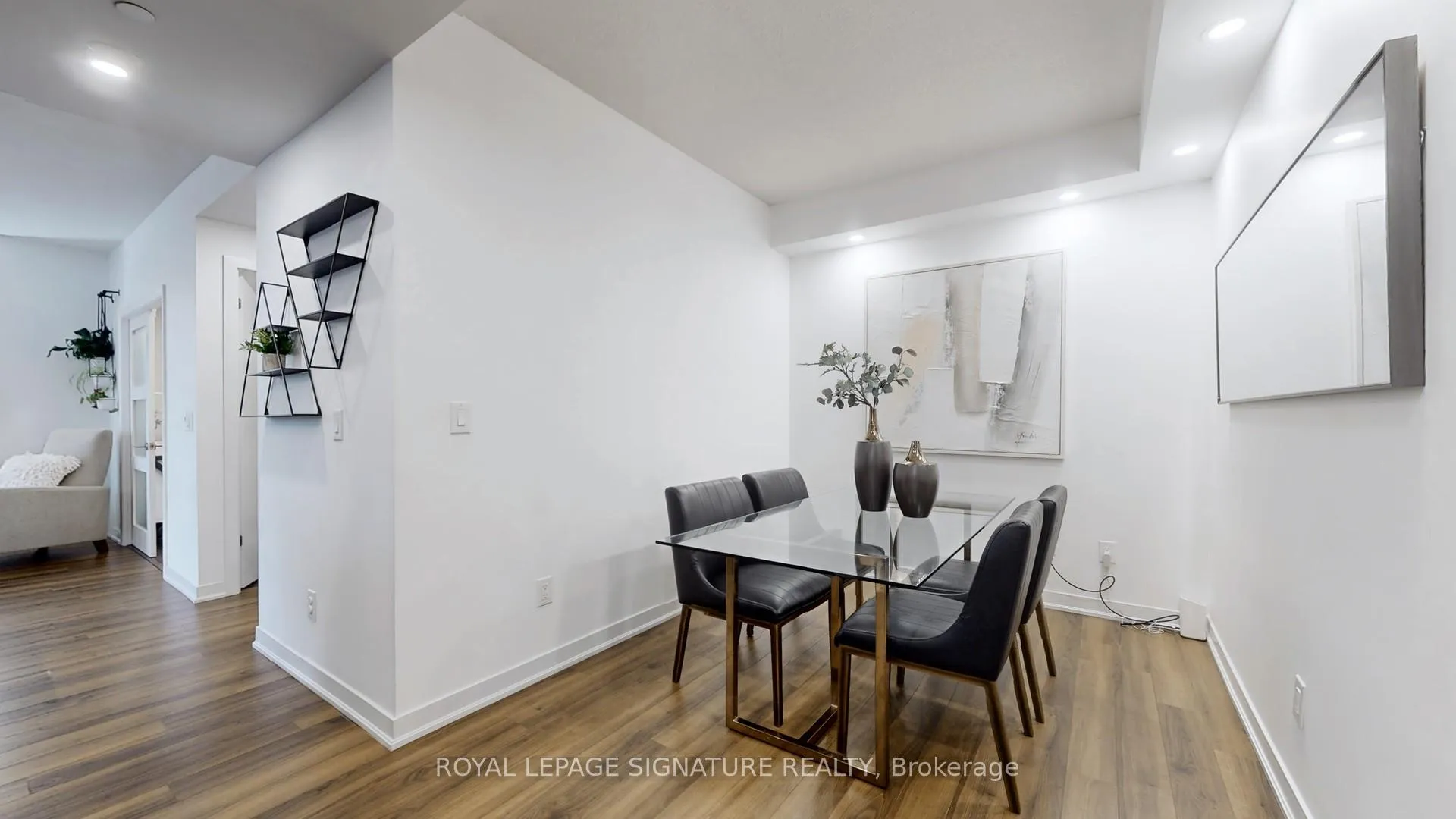 Photo 12 of Unit 510, 60 Berwick Avenue, Toronto, Yonge-Eglinton — HOMEH