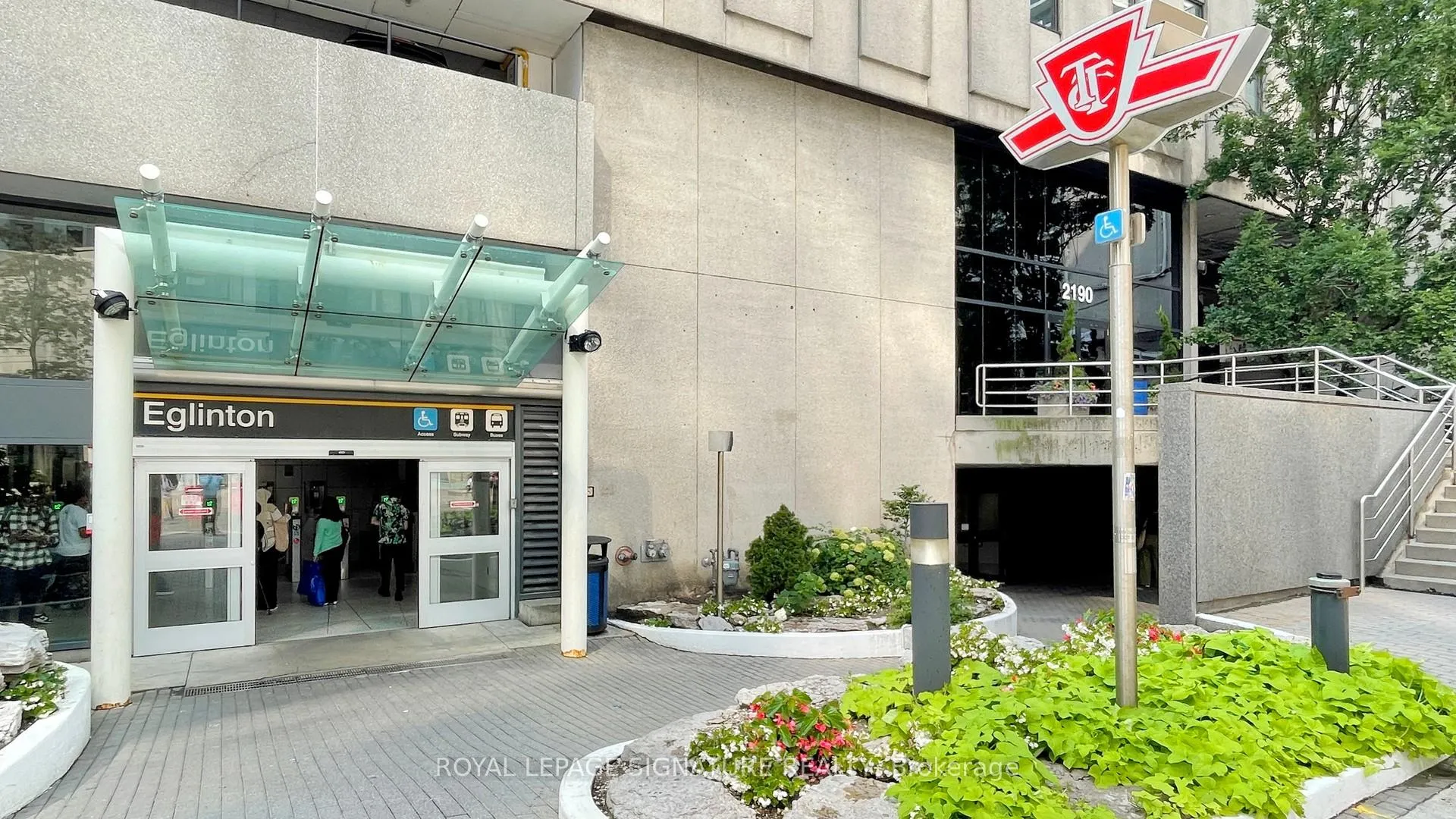 Photo 44 of Unit 510, 60 Berwick Avenue, Toronto, Yonge-Eglinton — HOMEH