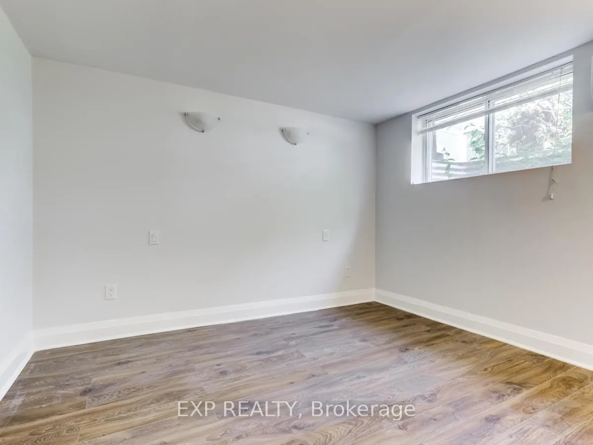 Photo 9 of Unit 2, 11 Fairside Avenue, Toronto, Danforth Village-East York — HOMEH