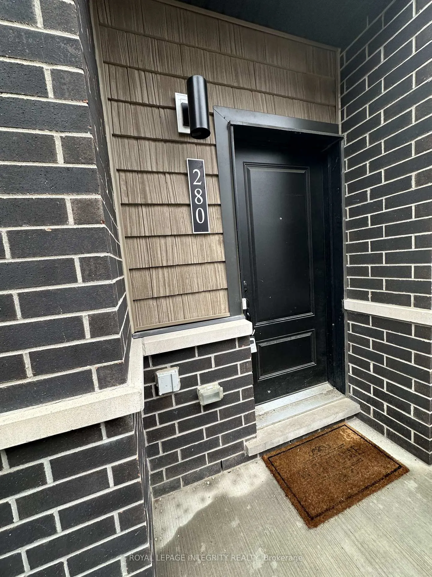 Photo 2 of 280 Anyolite Private, Ottawa, Barrhaven - Heritage Park — HOMEH