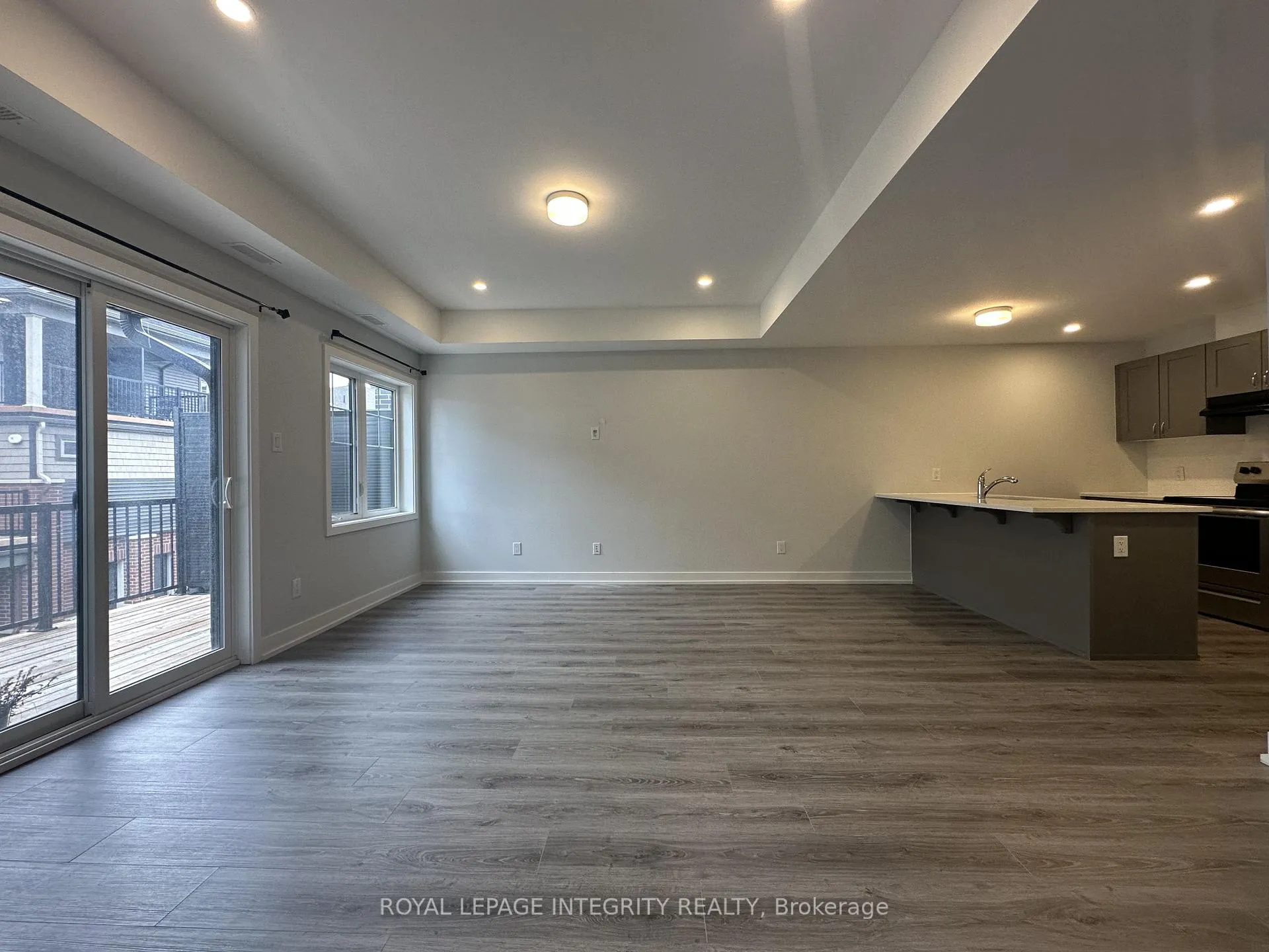 Photo 8 of 280 Anyolite Private, Ottawa, Barrhaven - Heritage Park — HOMEH