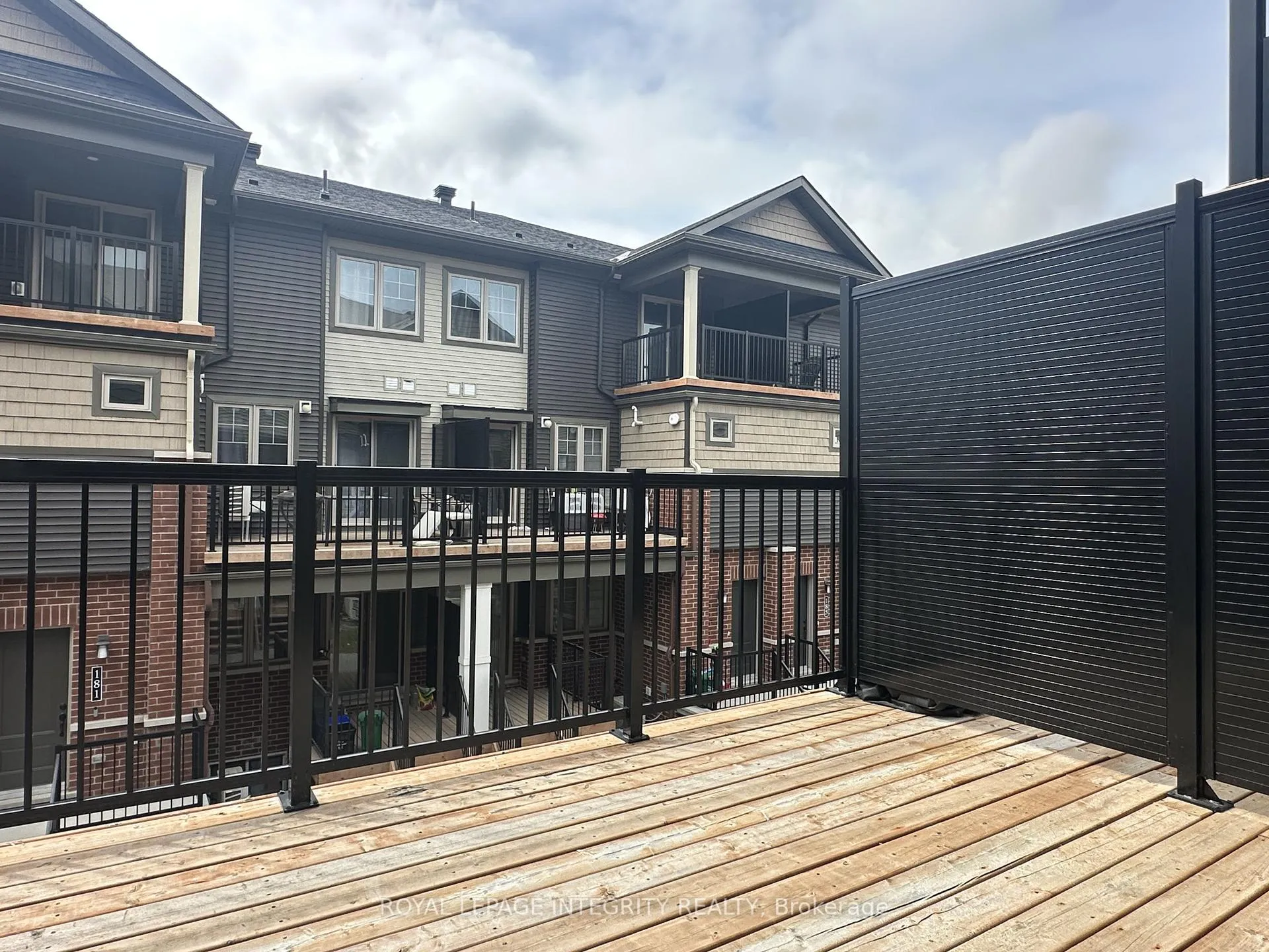 Photo 9 of 280 Anyolite Private, Ottawa, Barrhaven - Heritage Park — HOMEH