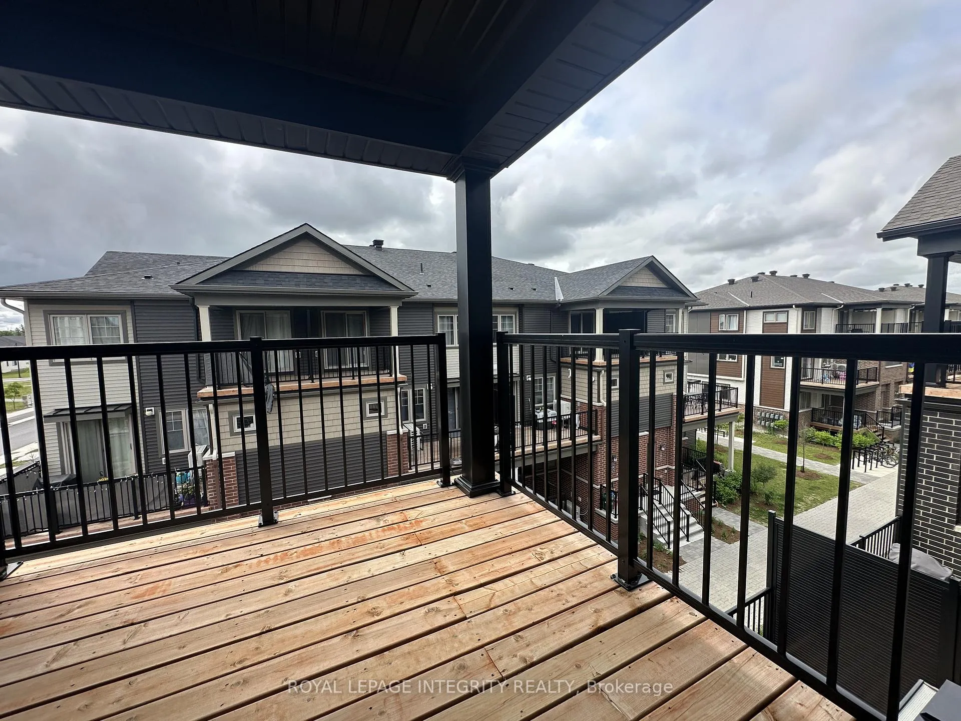 Photo 12 of 280 Anyolite Private, Ottawa, Barrhaven - Heritage Park — HOMEH